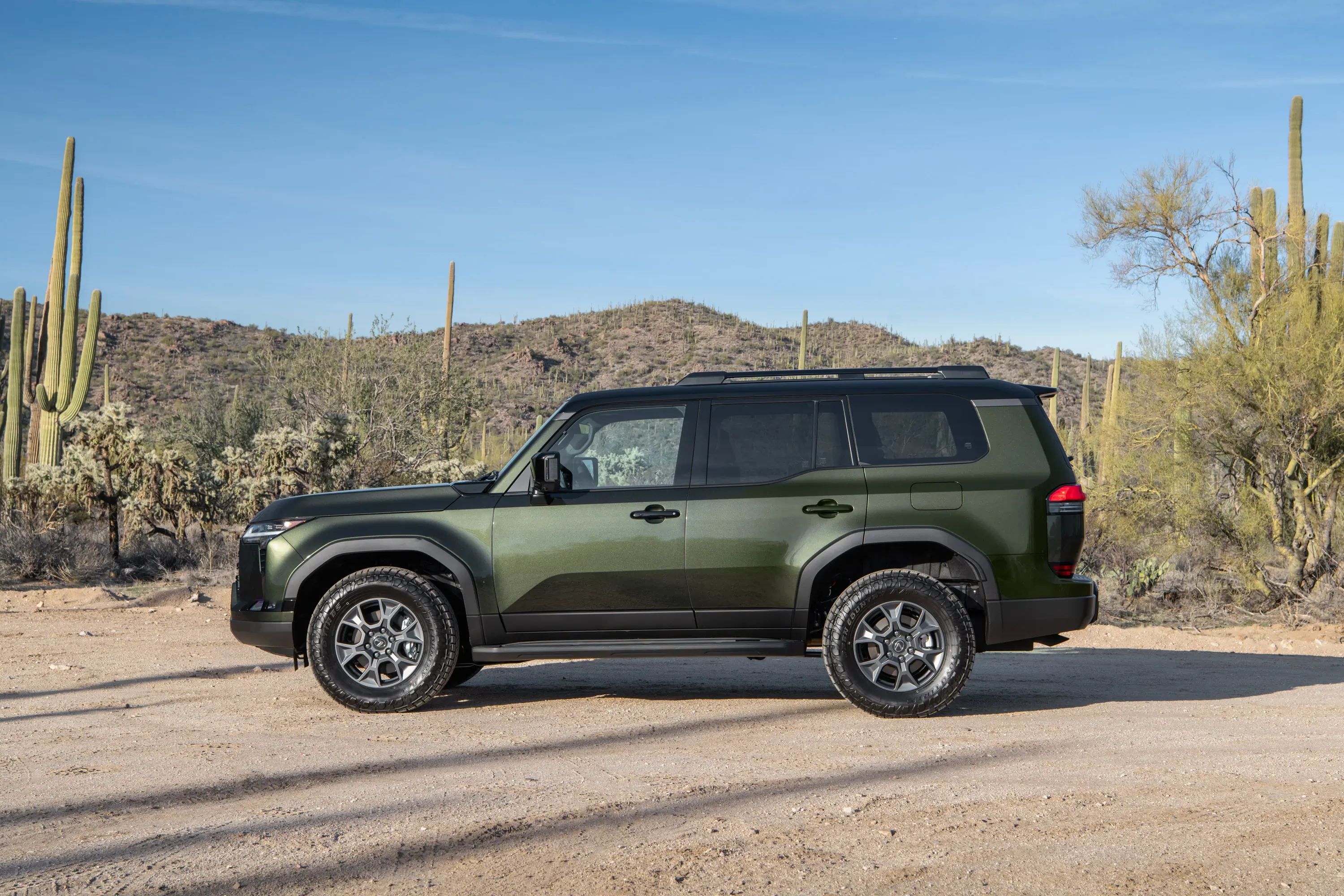 2024 Lexus GX Overtrail+