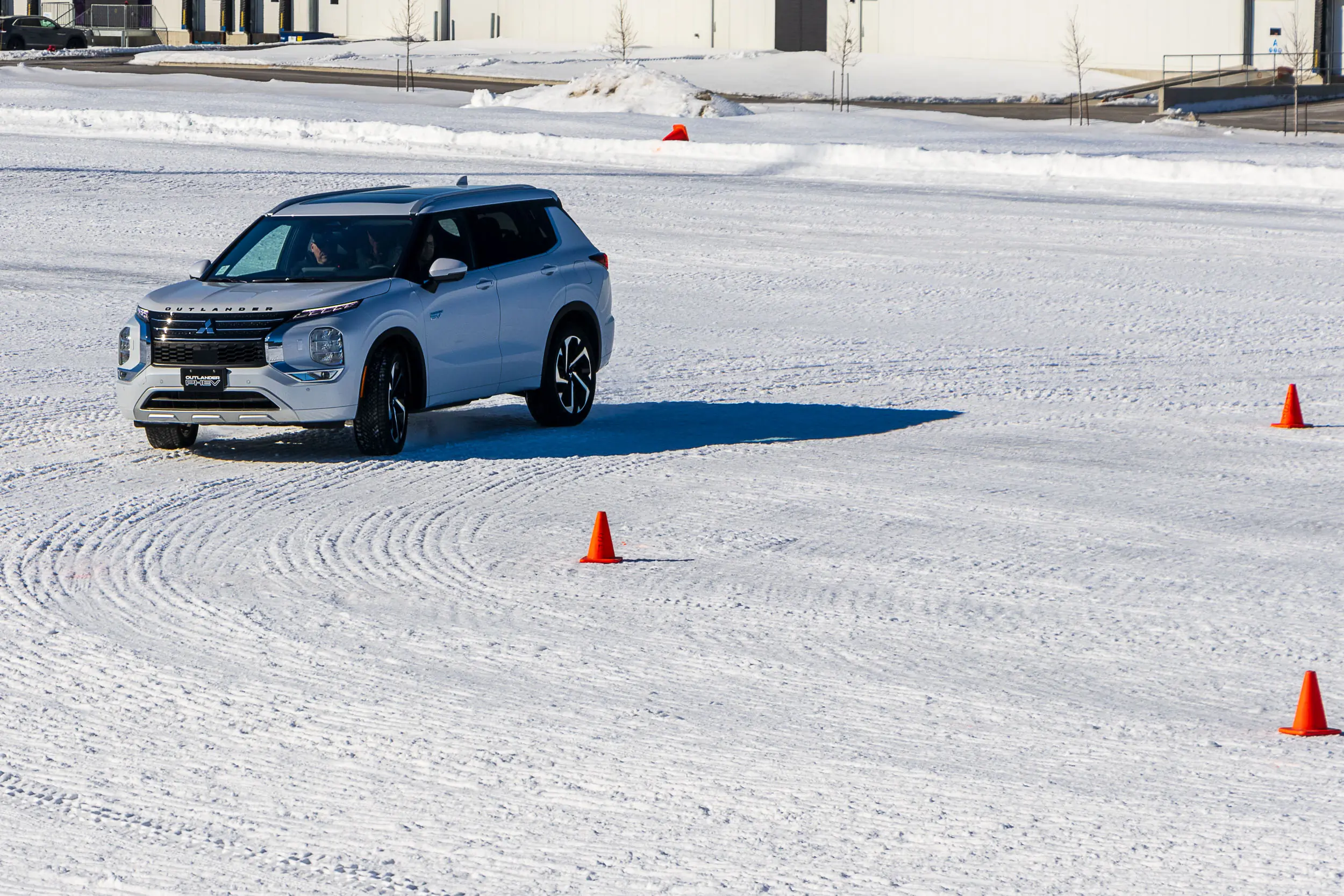 Mitsubishi Outlander PHEV Ice Experience