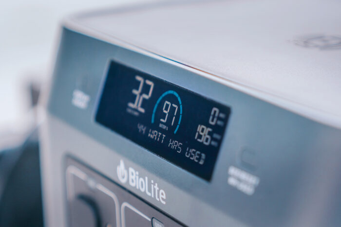 BioLite BaseCharge 600 display panel