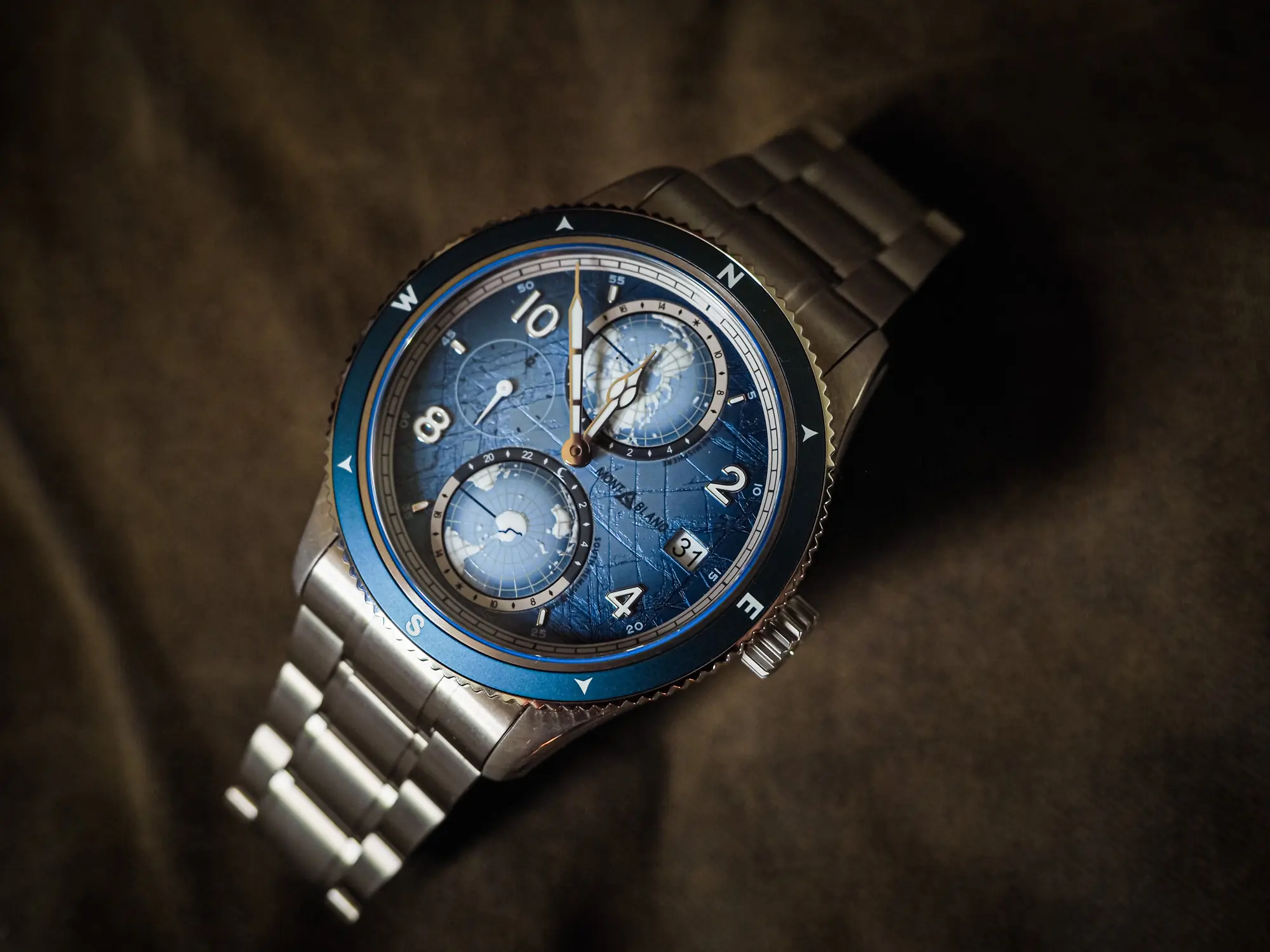 Montblanc 1885 Hemispheres 0 Oxygen watch review