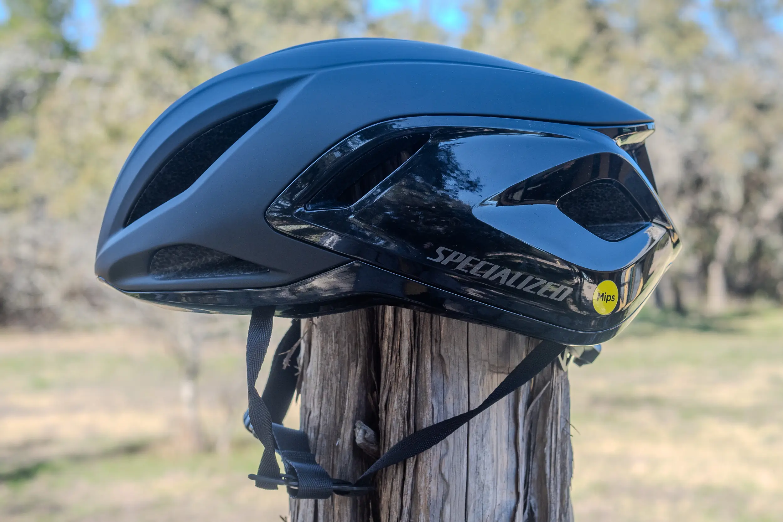 Specialized Propero 4 cycling helmet side view