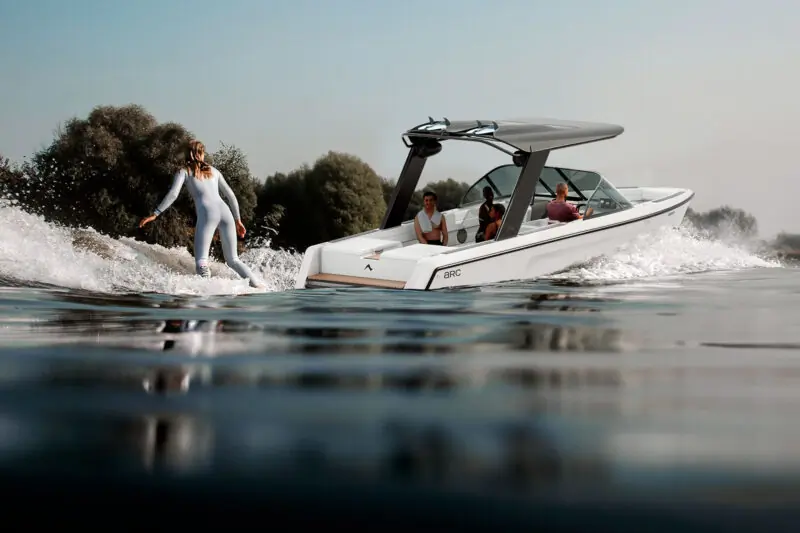 Arc Sport Electric Wake Boat Offers All the Torque and Impressive Runtime