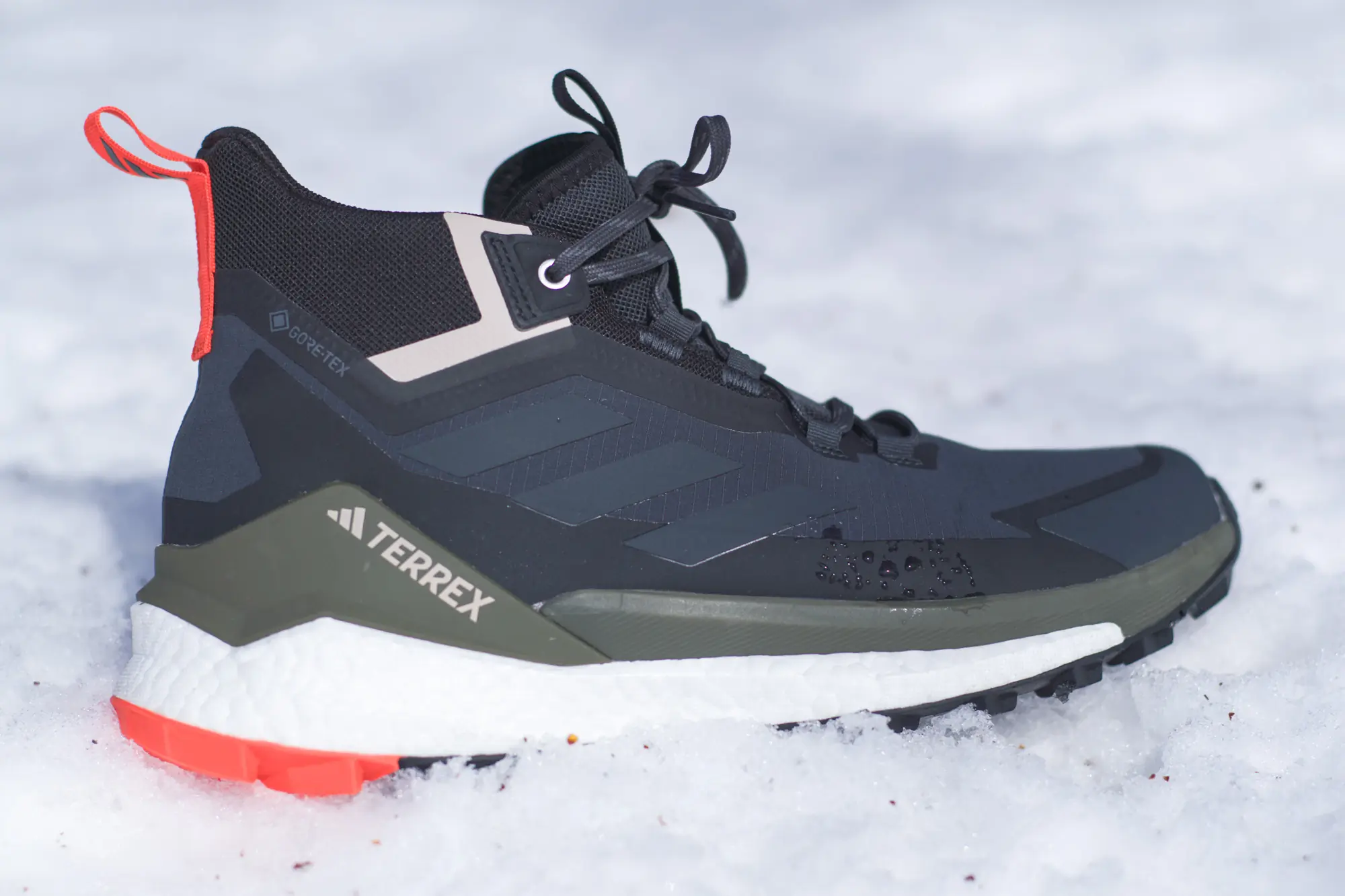 登山用品 adidas - adidas Gore-Tex Terrex Free Hiker FZ2506 adidas TERREX Free Hiker GORE-TEX 2.0 Review: Slush Runner