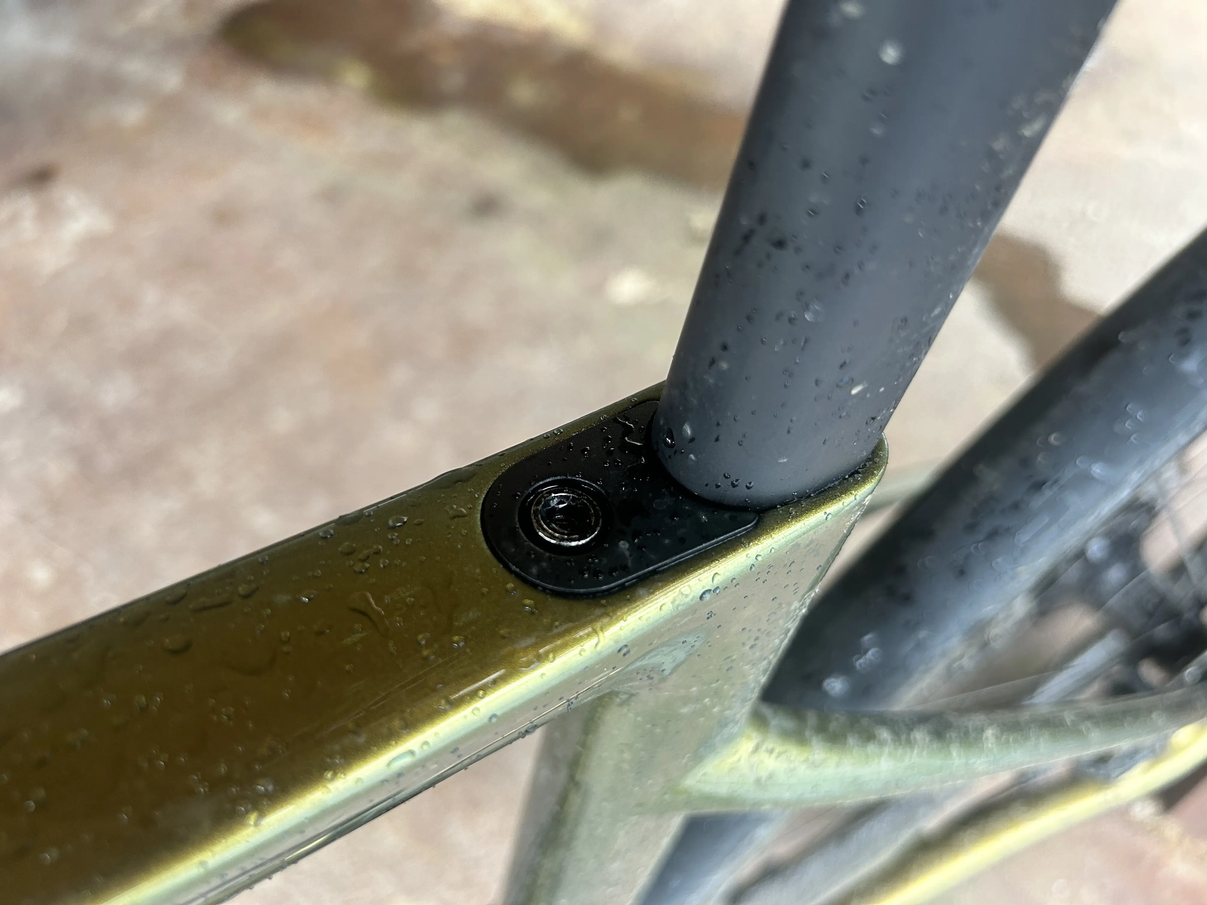 ENVE Fray endurance bike seat post detail image.