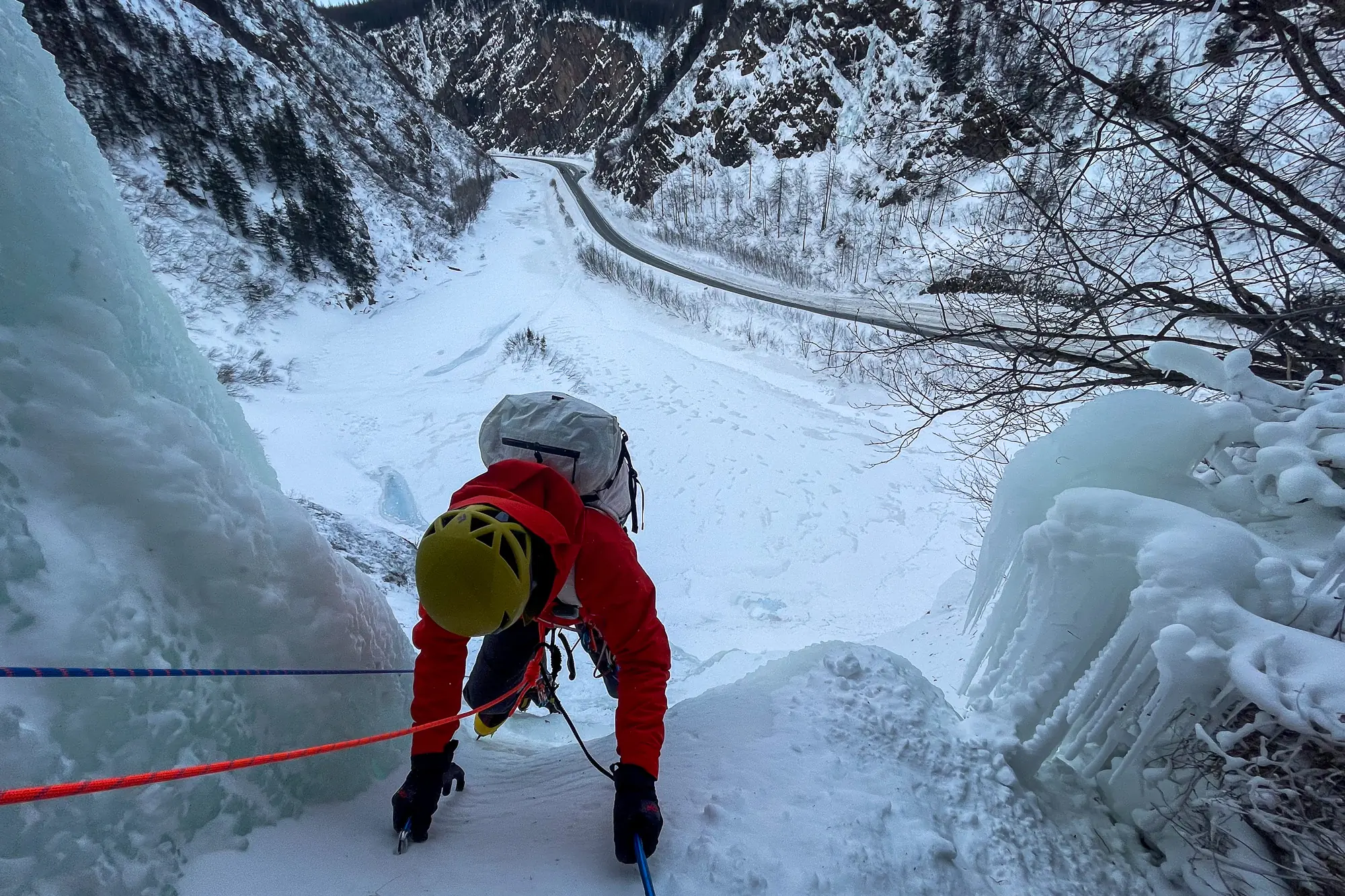 Samaya UTRLA35 on Seiji Ishii on ice route