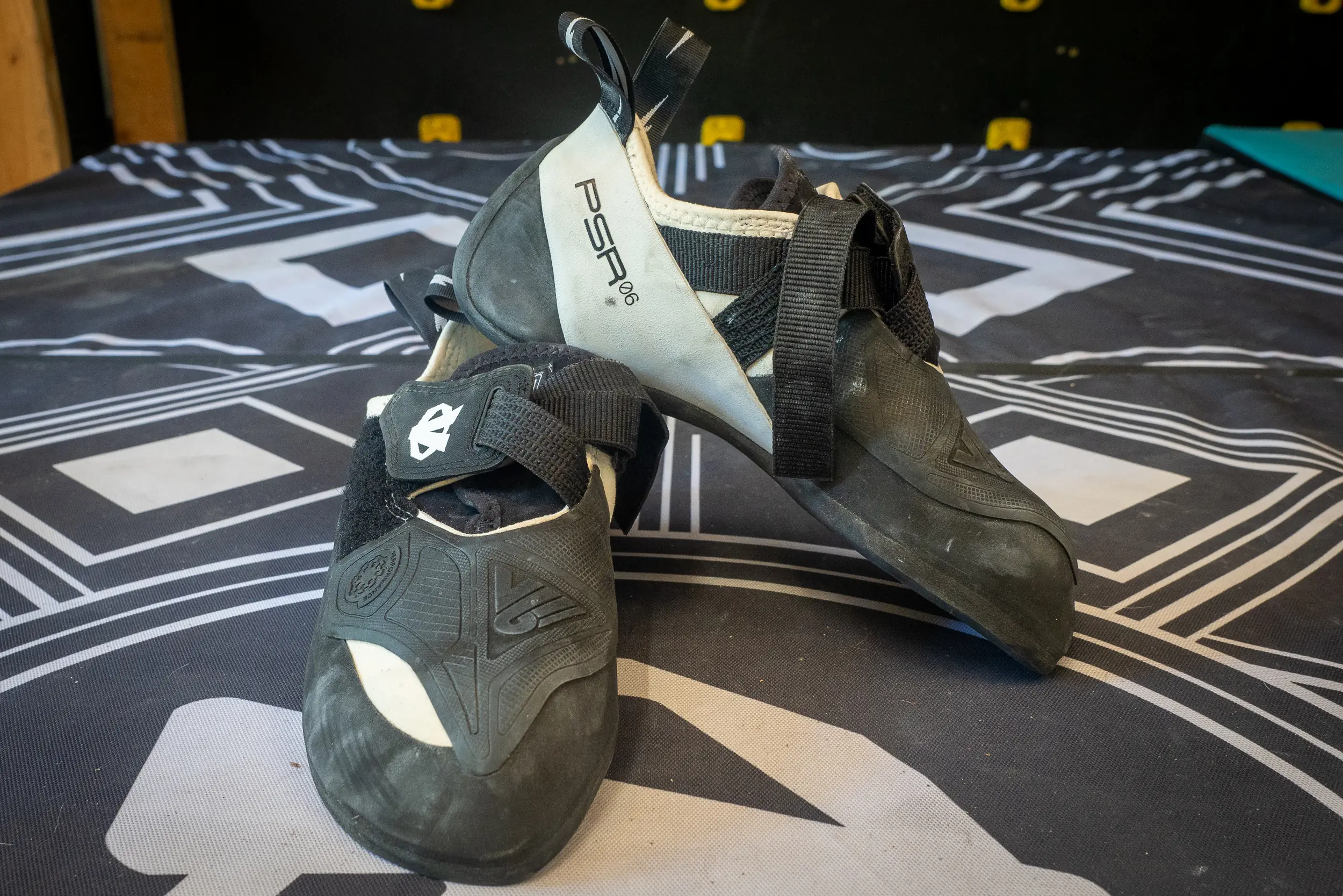 Evolv V6 climbing shoe