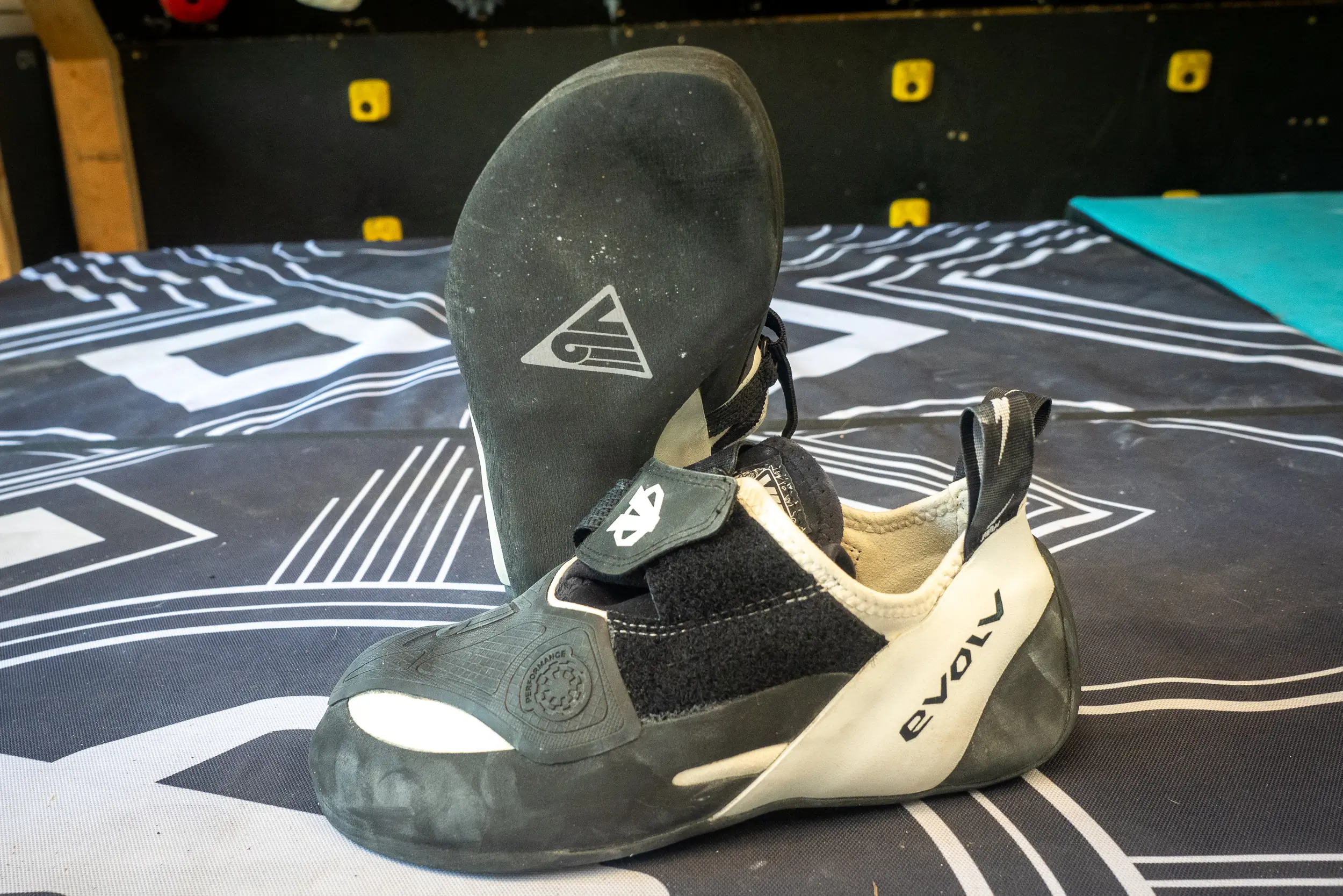 Evolv V6 climbing shoe