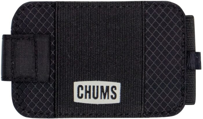 stock image of chums bandit bi-fold minimalist wallet