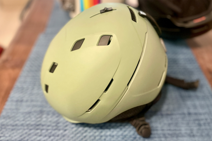 close up on anon merak helmet shoving vents