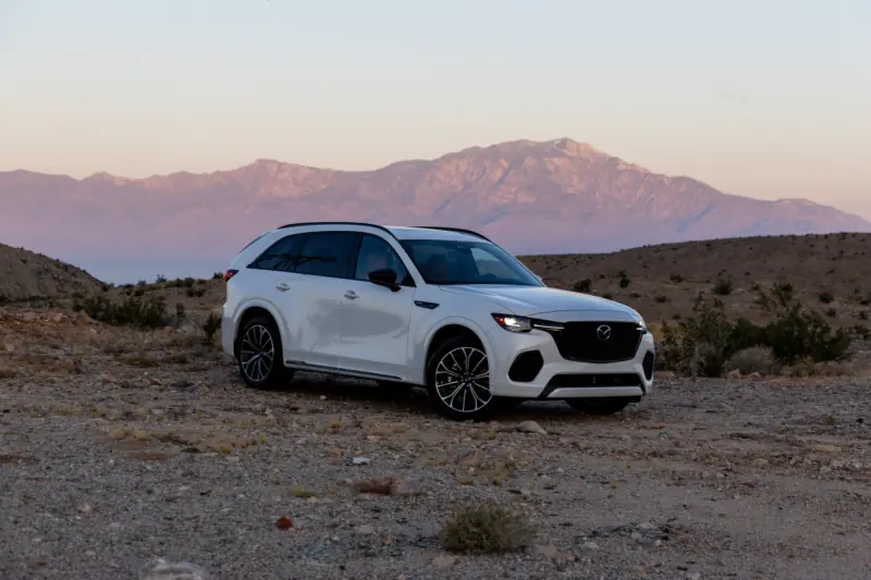 Luxurious, Sporty, but Awful Off-Road: 2025 Mazda CX-70 Review