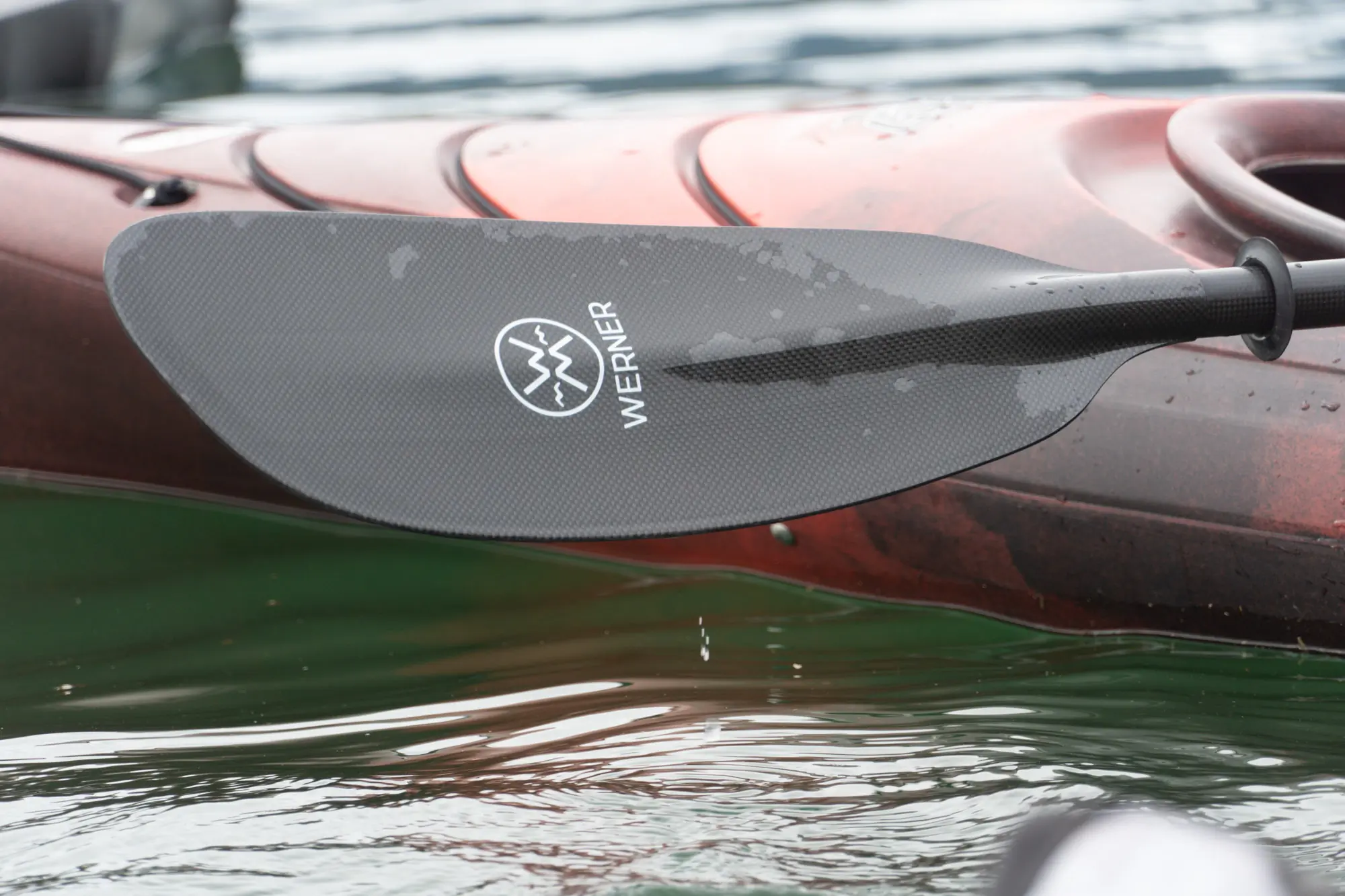 The carbon fiber Werner Kalliste paddle drips after use