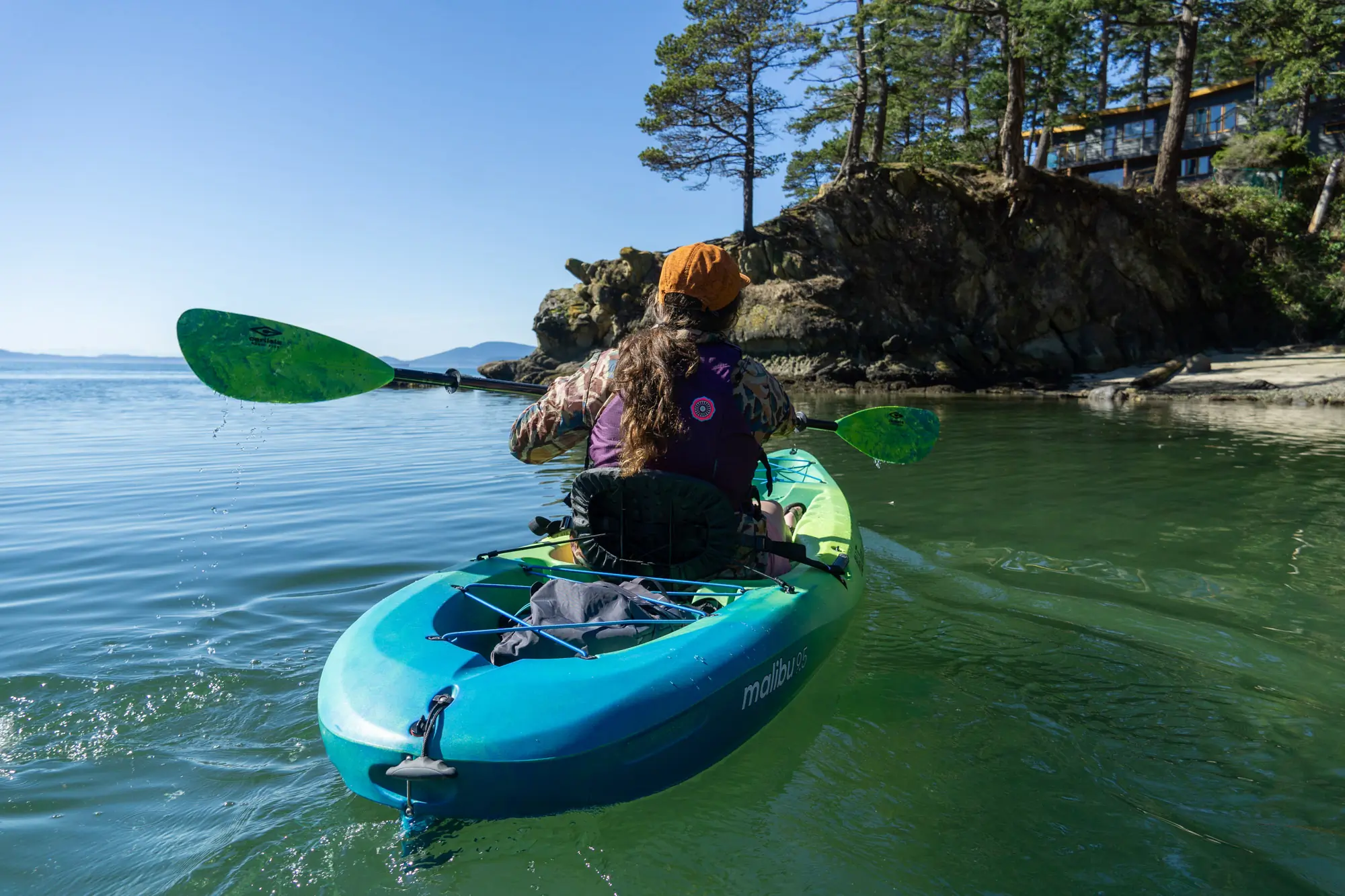 the width of the Old Town Malibu makes it waggle while paddling