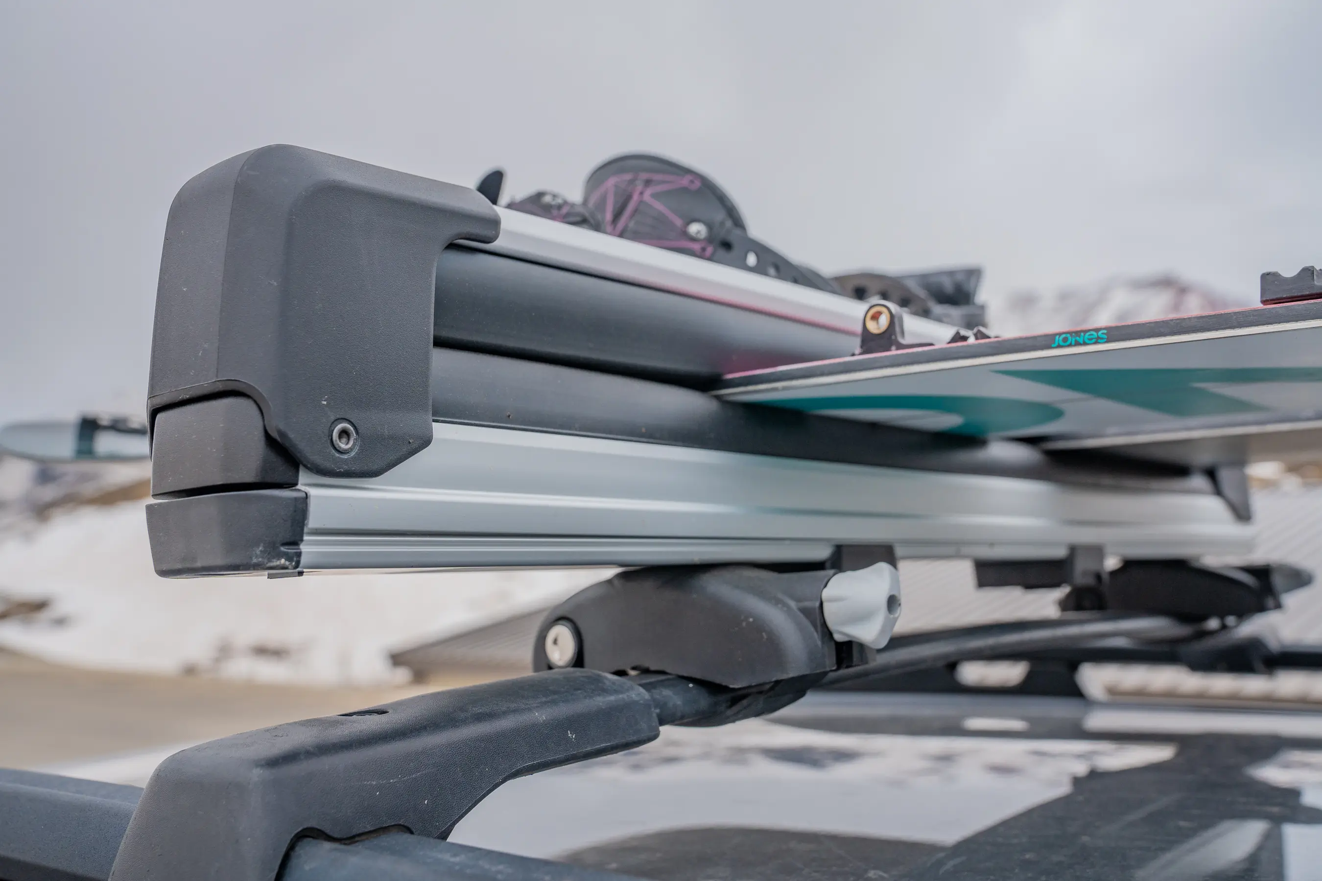 exterior hinge on the arm of a roof rack