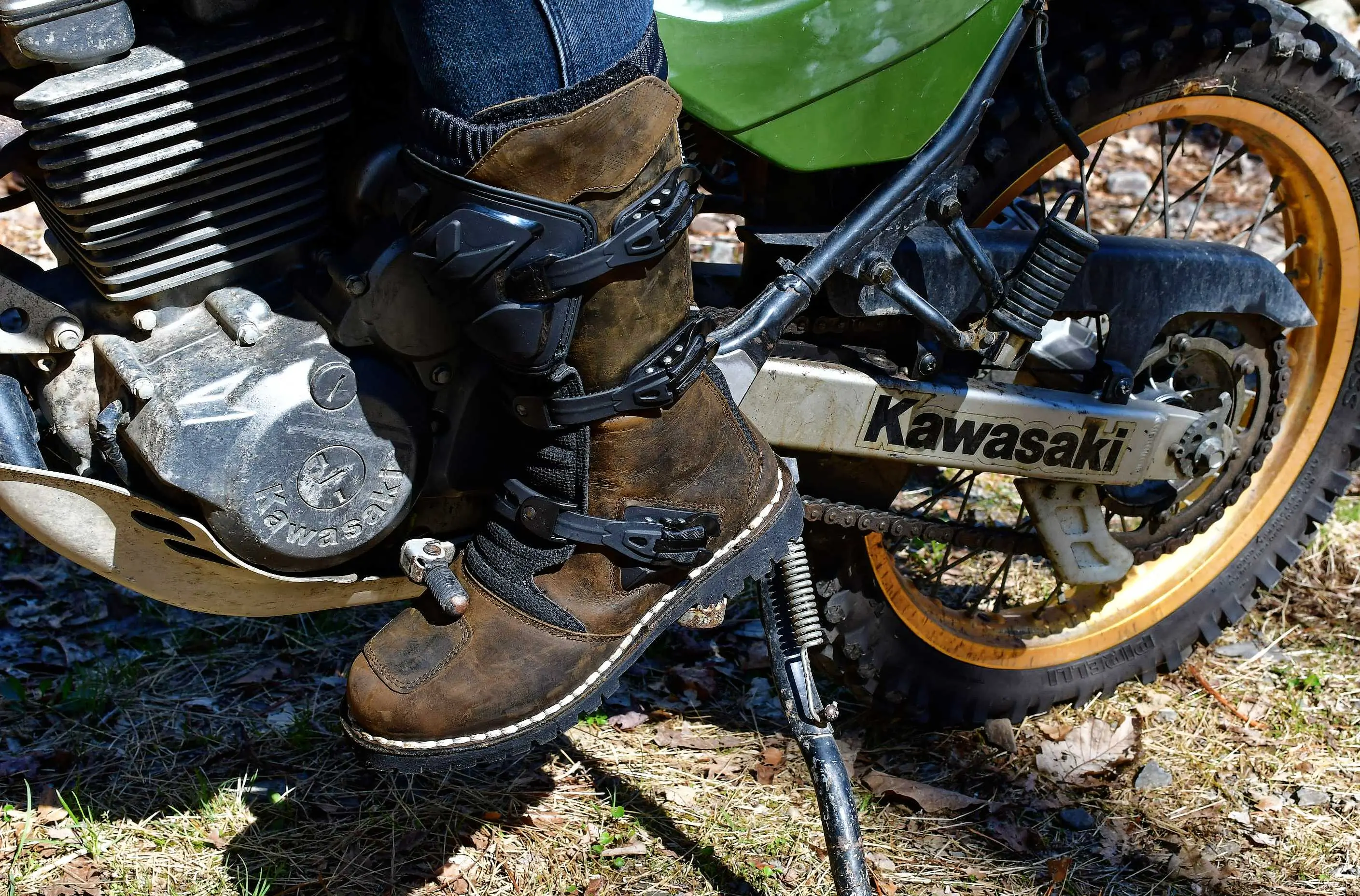 moto boot under a shifter