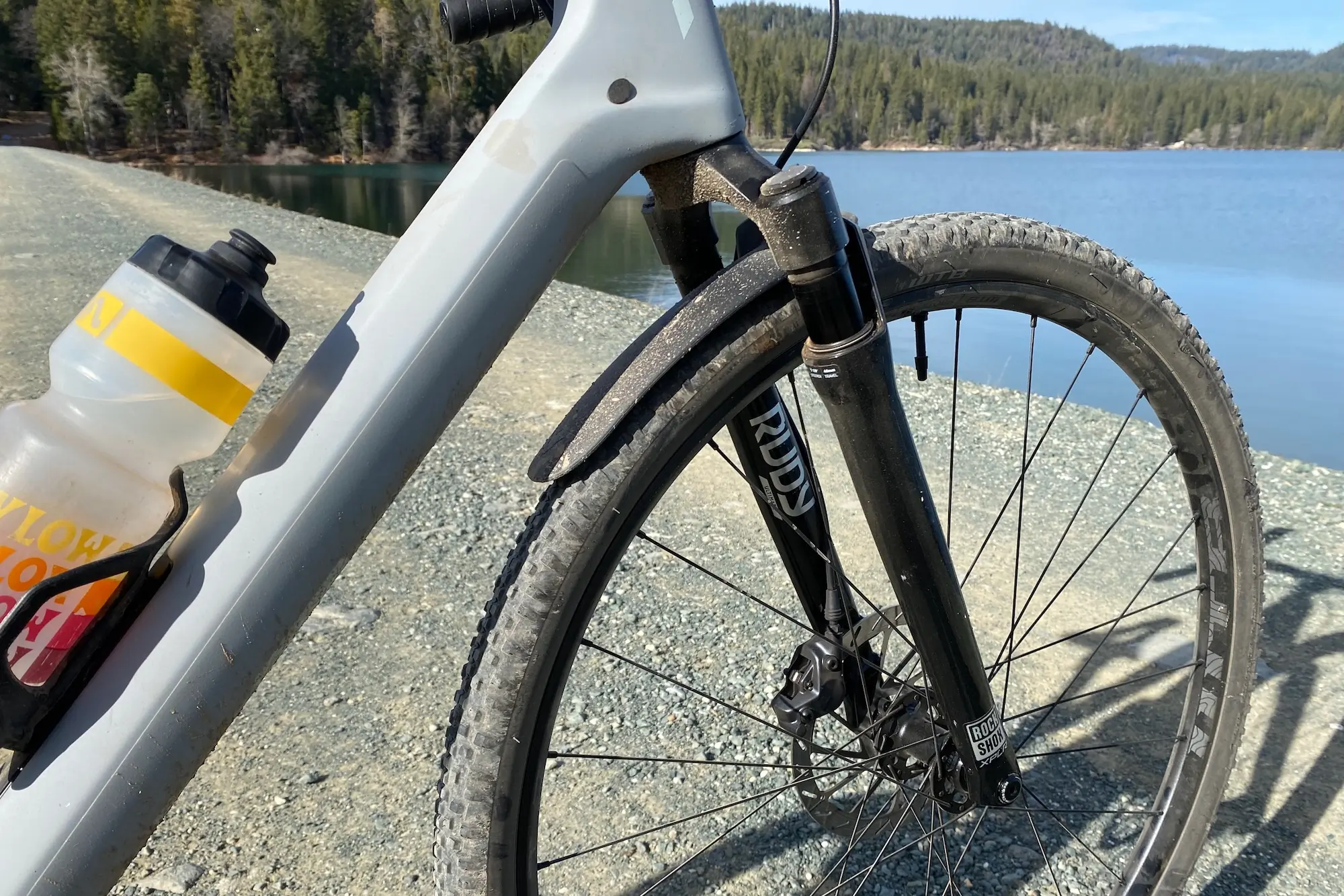 The RockShox Rudy suspension fork on the YT Szepter gravel bike