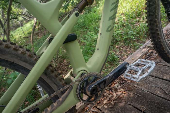 Shock and swingarm linkages on a 2022 Canyon Spectral 125 CF9