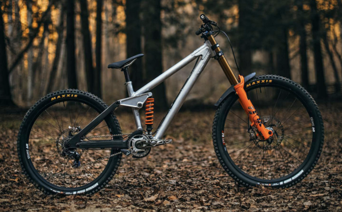 Frameworks DH bike