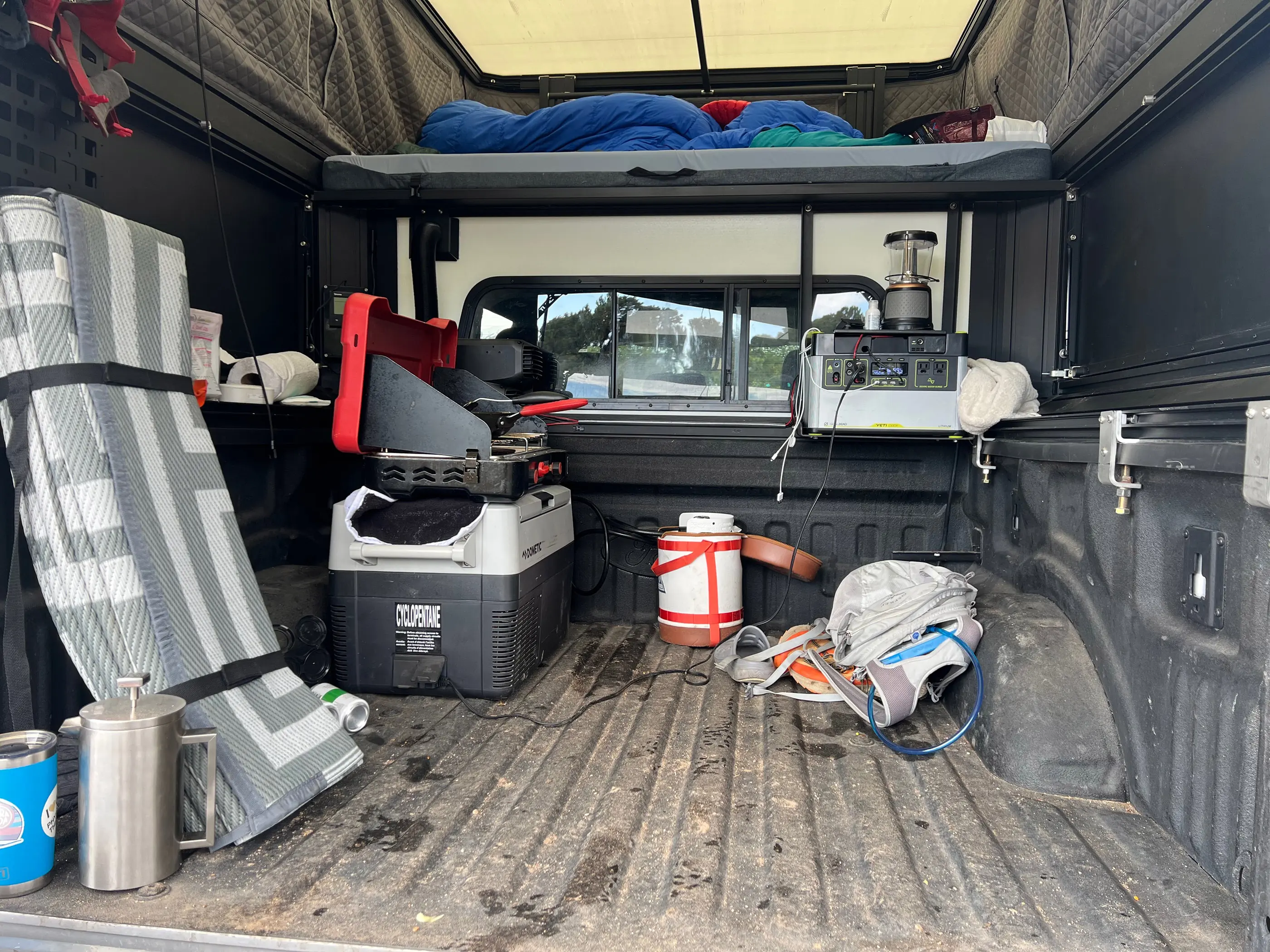 Bed of the TUNE M1 camper