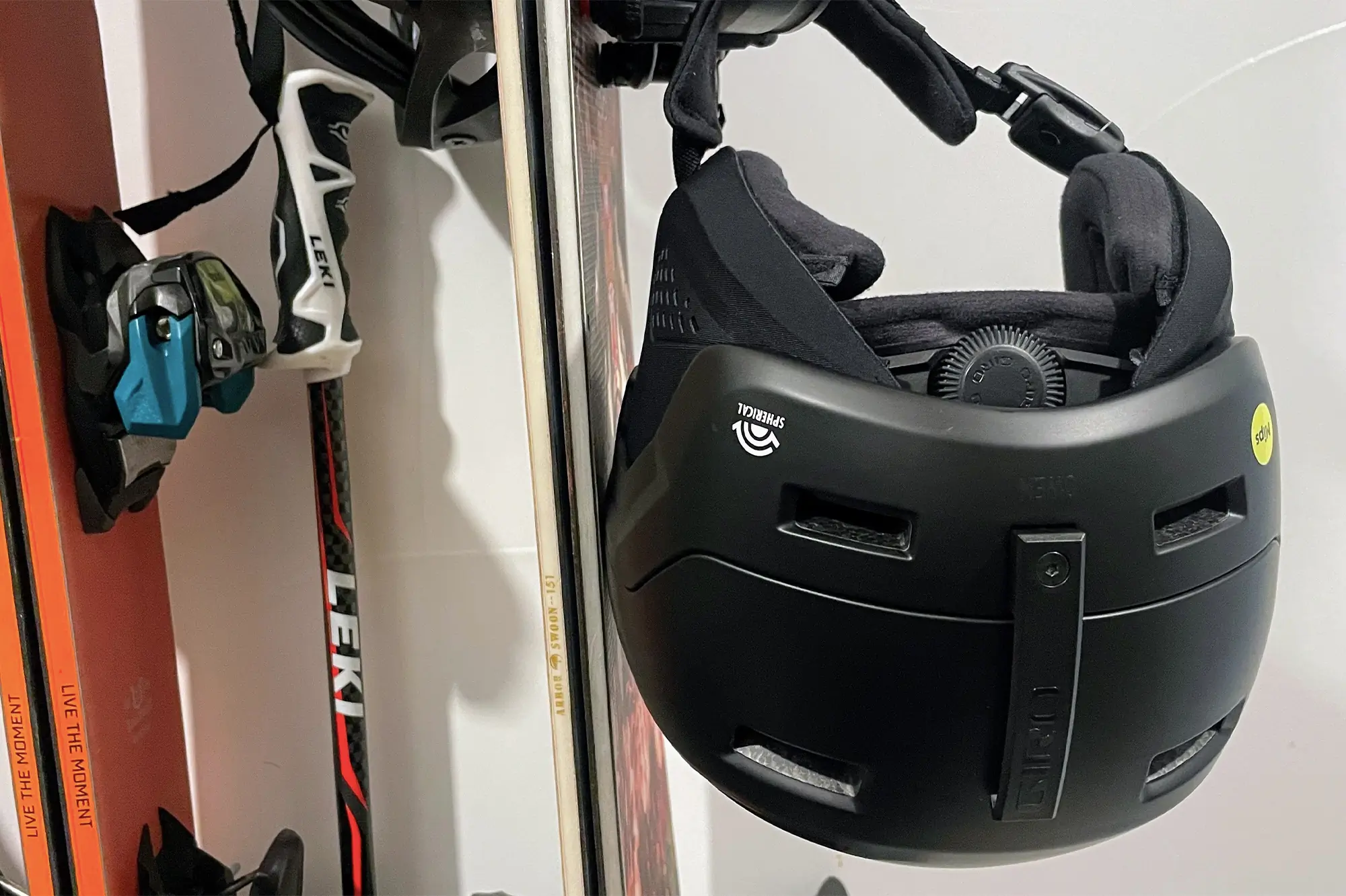 back vents on giro owen spherical helmet