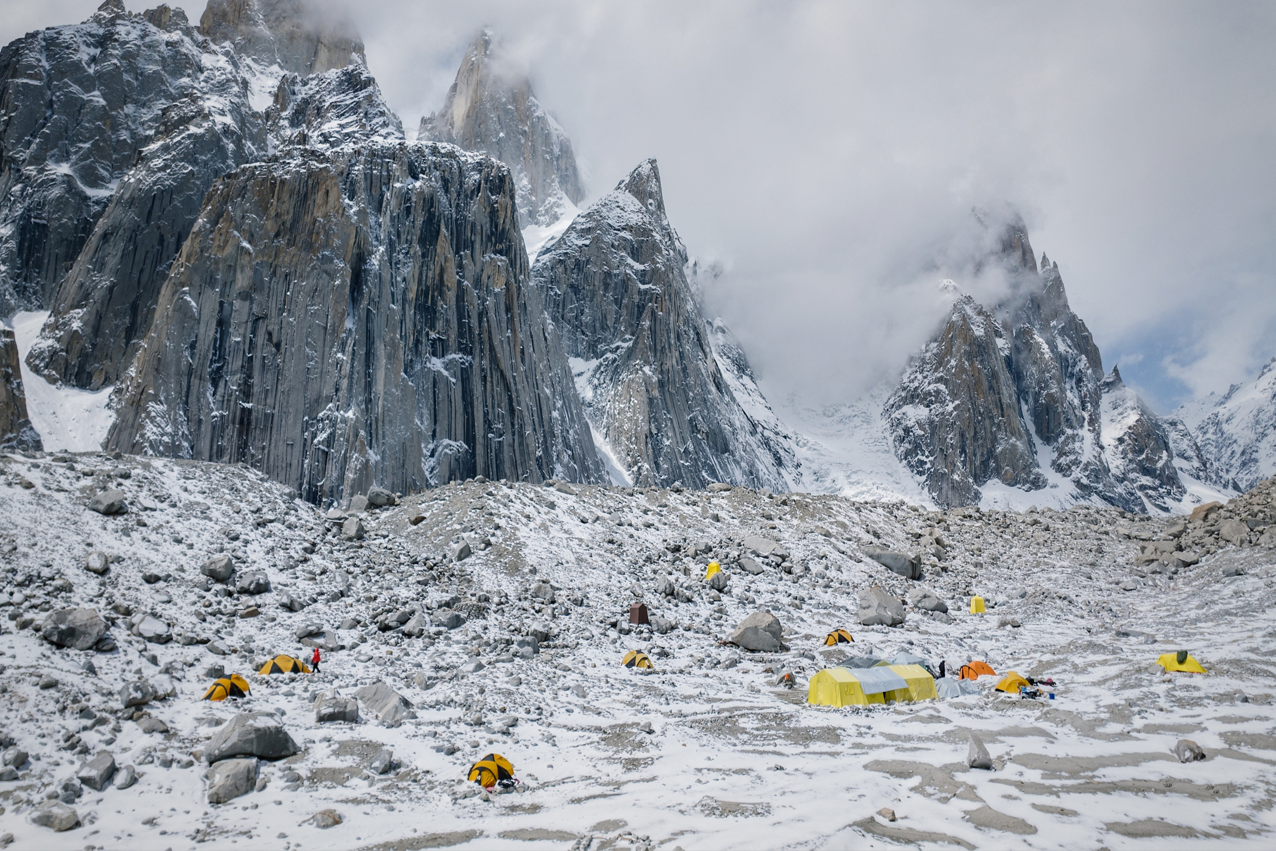 First descent Great Trango Tower, Christina Lustenberger, Jim Morrison, Chantel Astorga