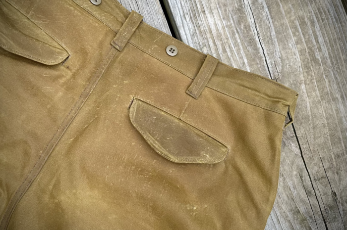 pockets on filson oil finish single tin cloth pants