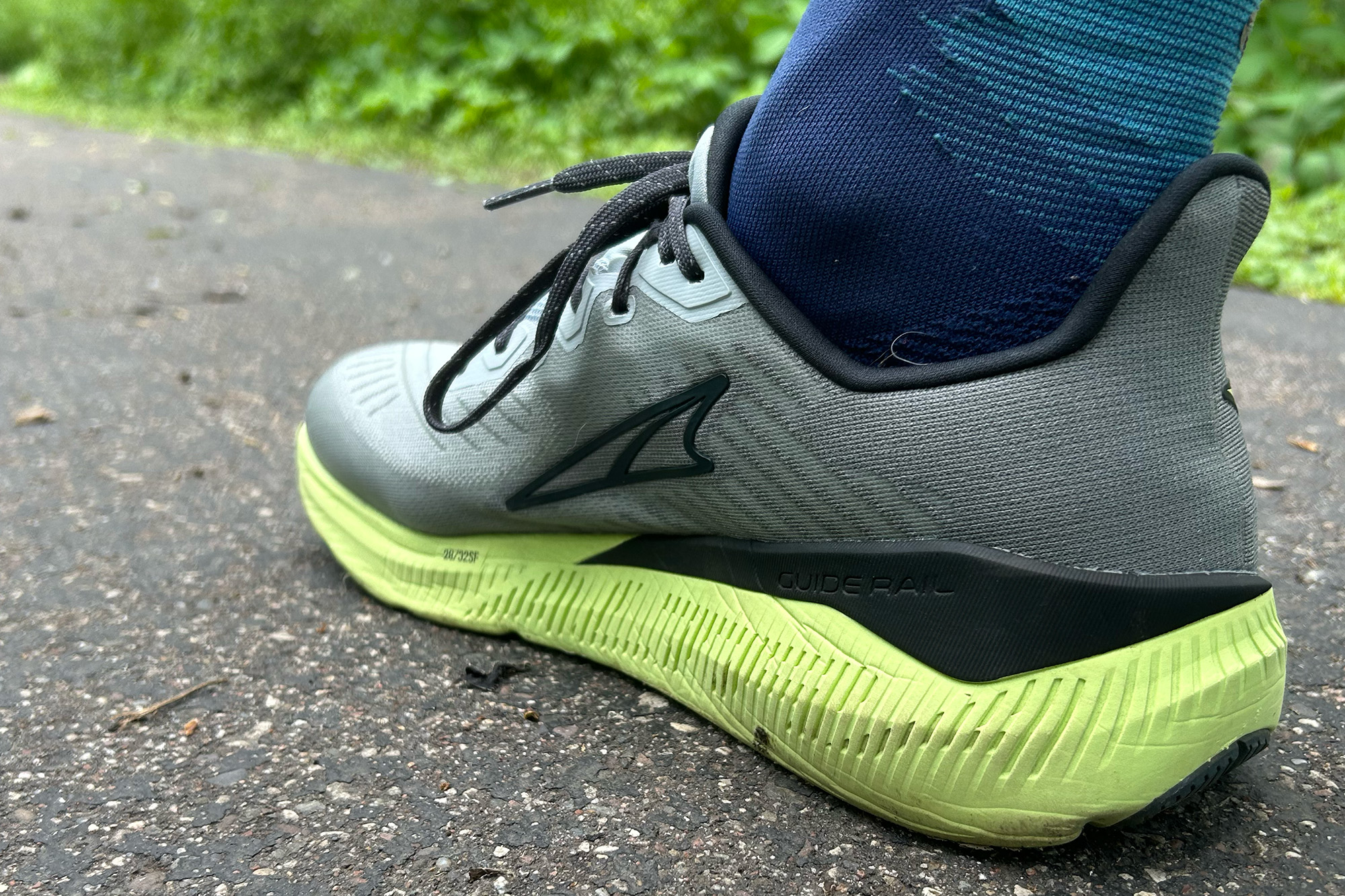 altra experience form running shoe