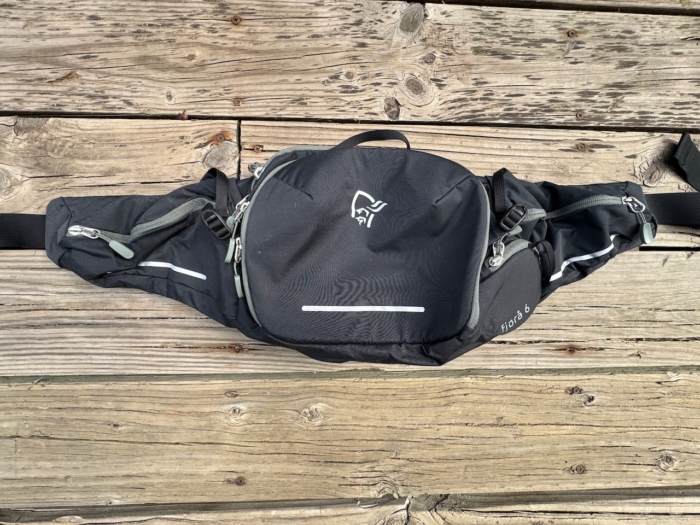 close up norrøna fjørå econyl195 hip pack