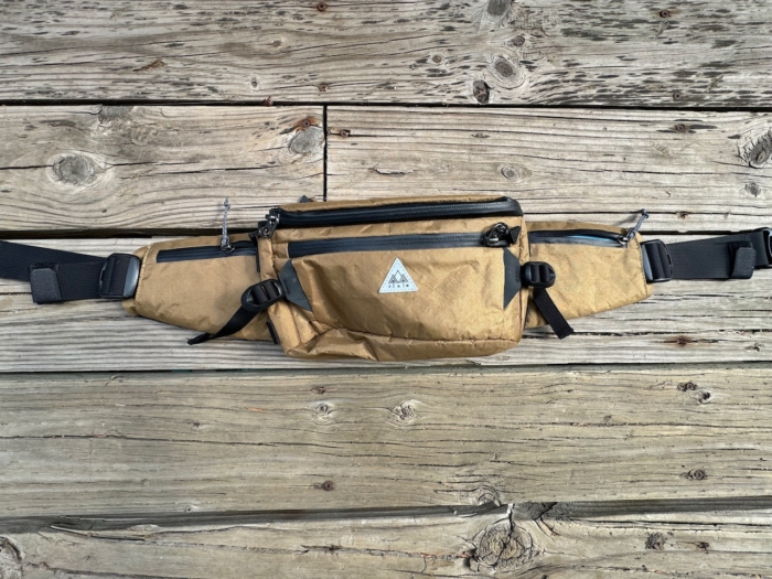 close up pnw rover hip pack