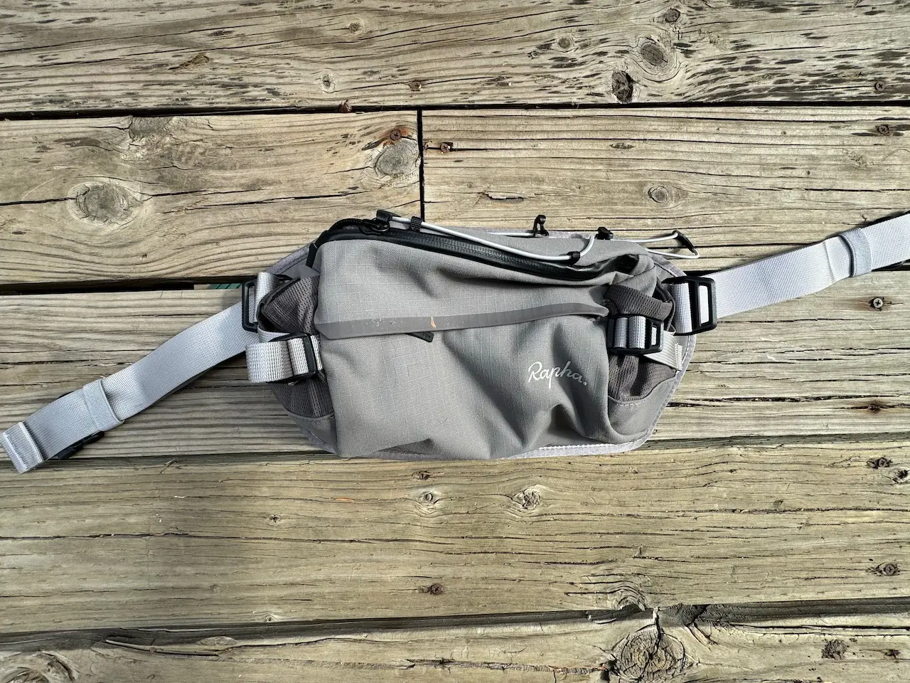close up rapha mtb trail hip pack