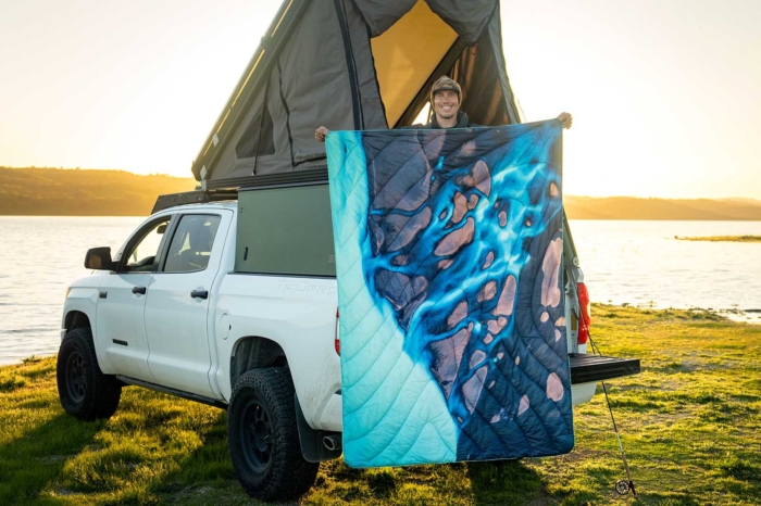 rumpl blanket iceland