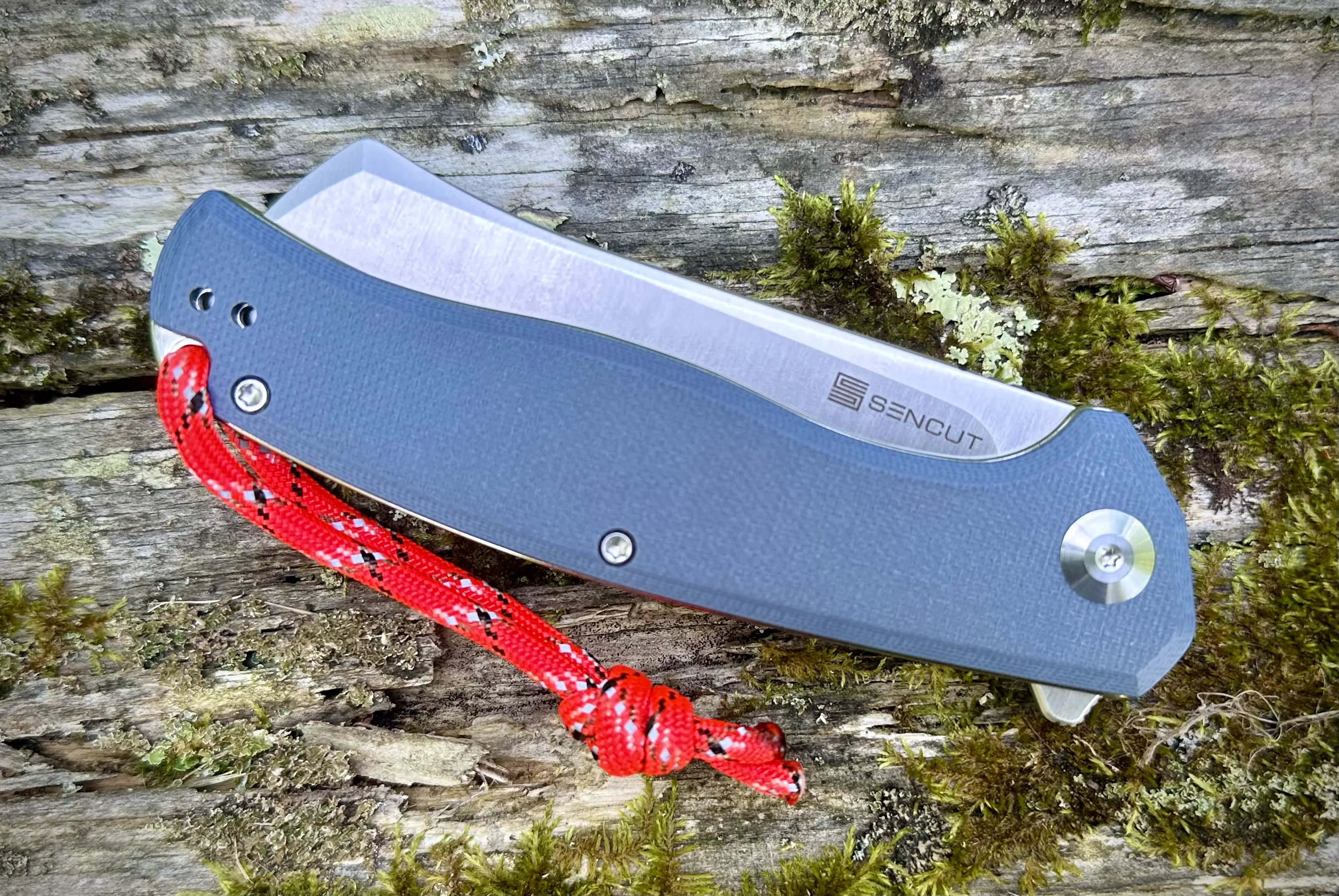 folded SENCUT Traxler knife