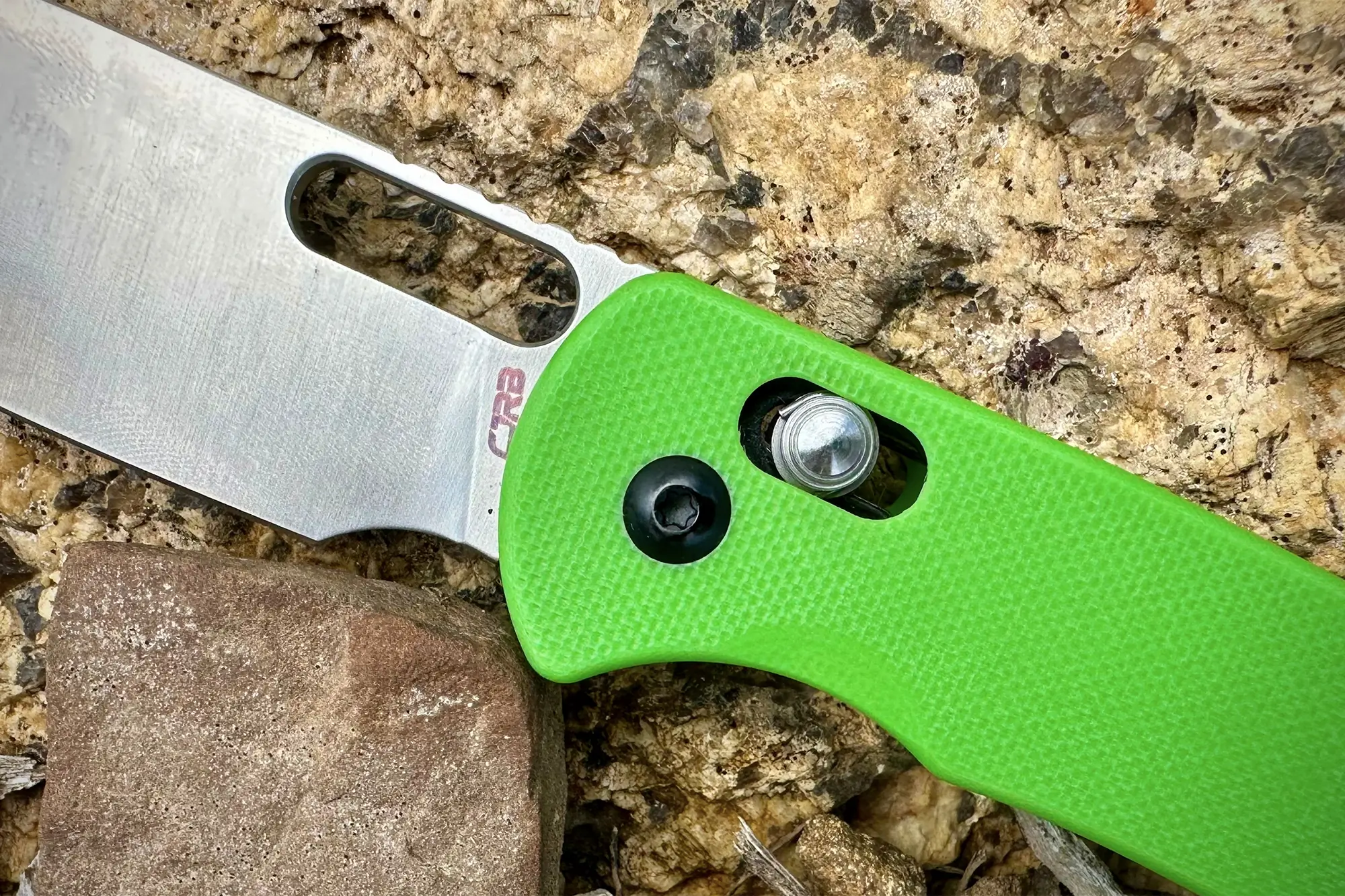 cjrb hectare knife details close up