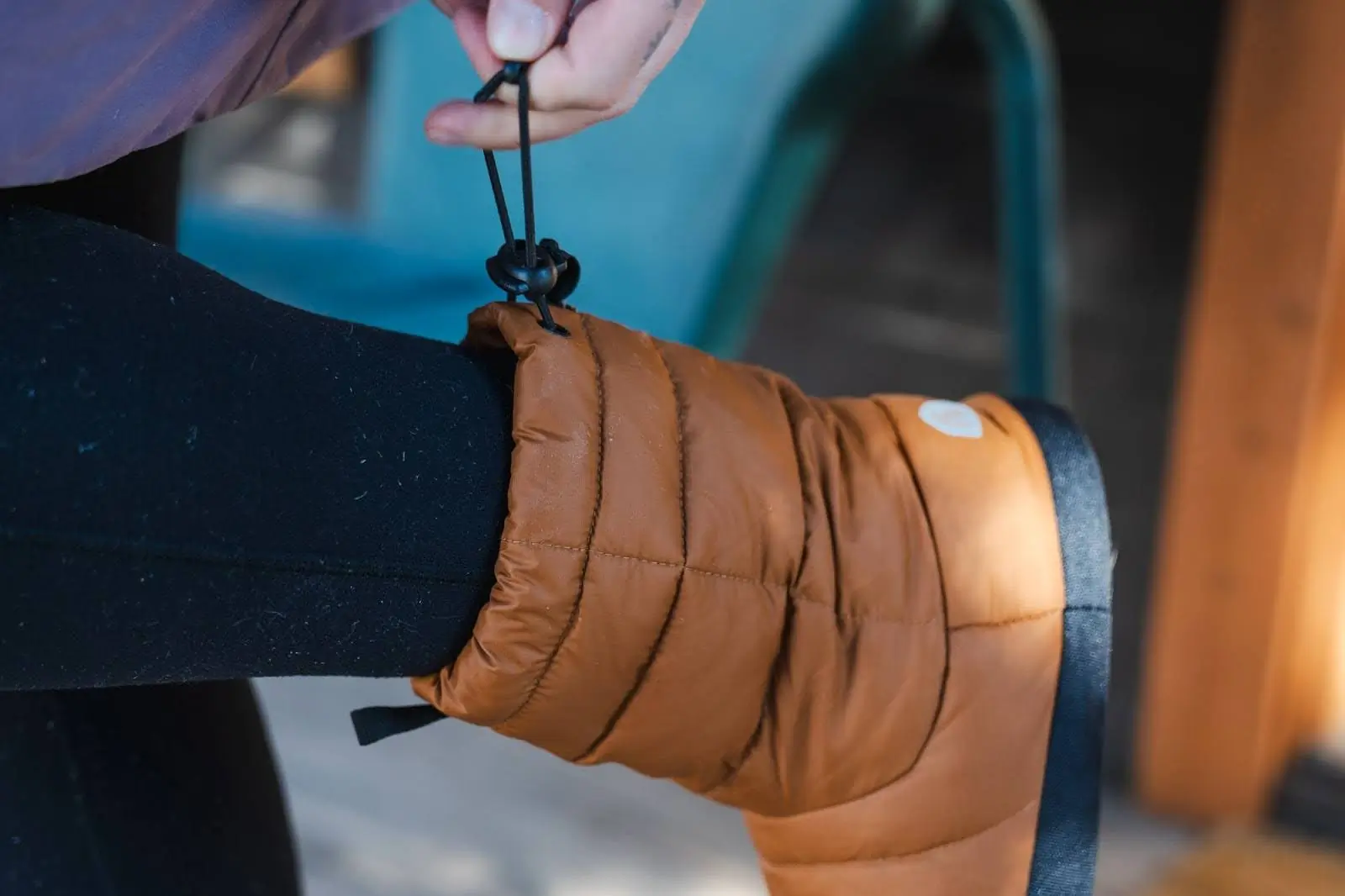 cuff toggle on sierra designs down booties