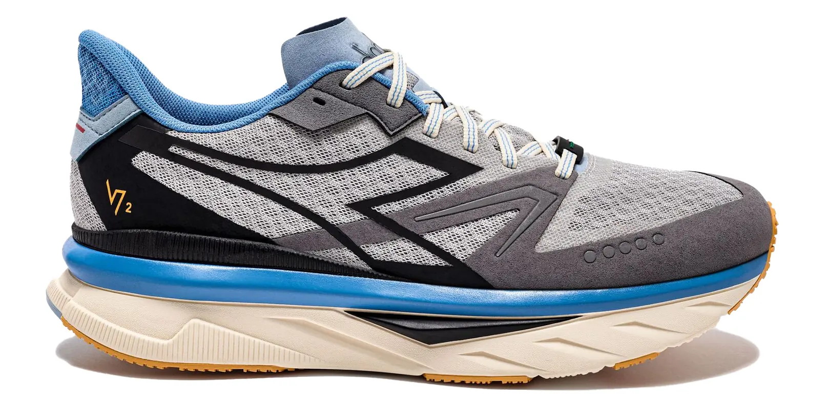 World's Only Made-in-Italy Running Shoe: Diadora Atomo V7000-2