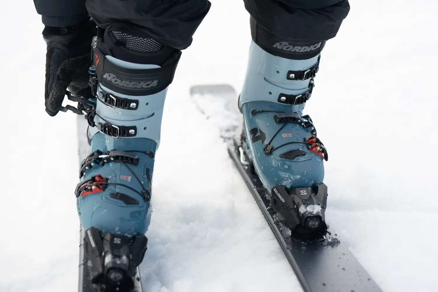 Nordica UNLIMITED LT 130 スキー ブーツ nordica-unlimited-lt-130-dyn-