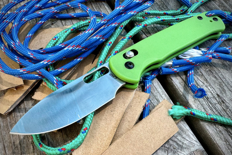 The CJRB Hectare Does Everything the Most Famous EDC Outdoor Knife Can, for $100+ Less