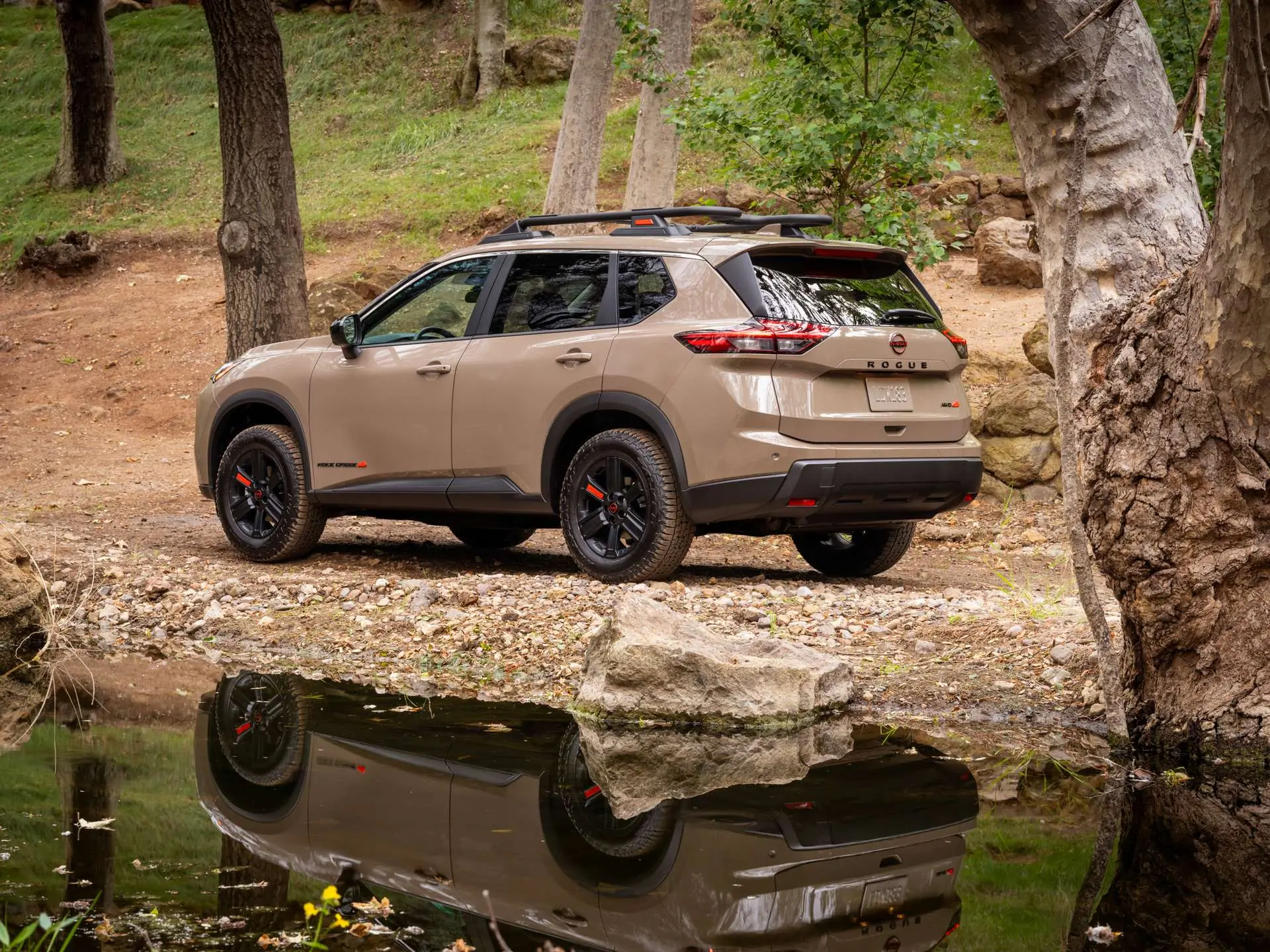 2025 Nissan Rogue Rock Creek edition