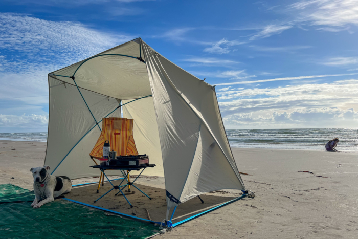 Helinox Royal Box on the Texas coast with dog inside