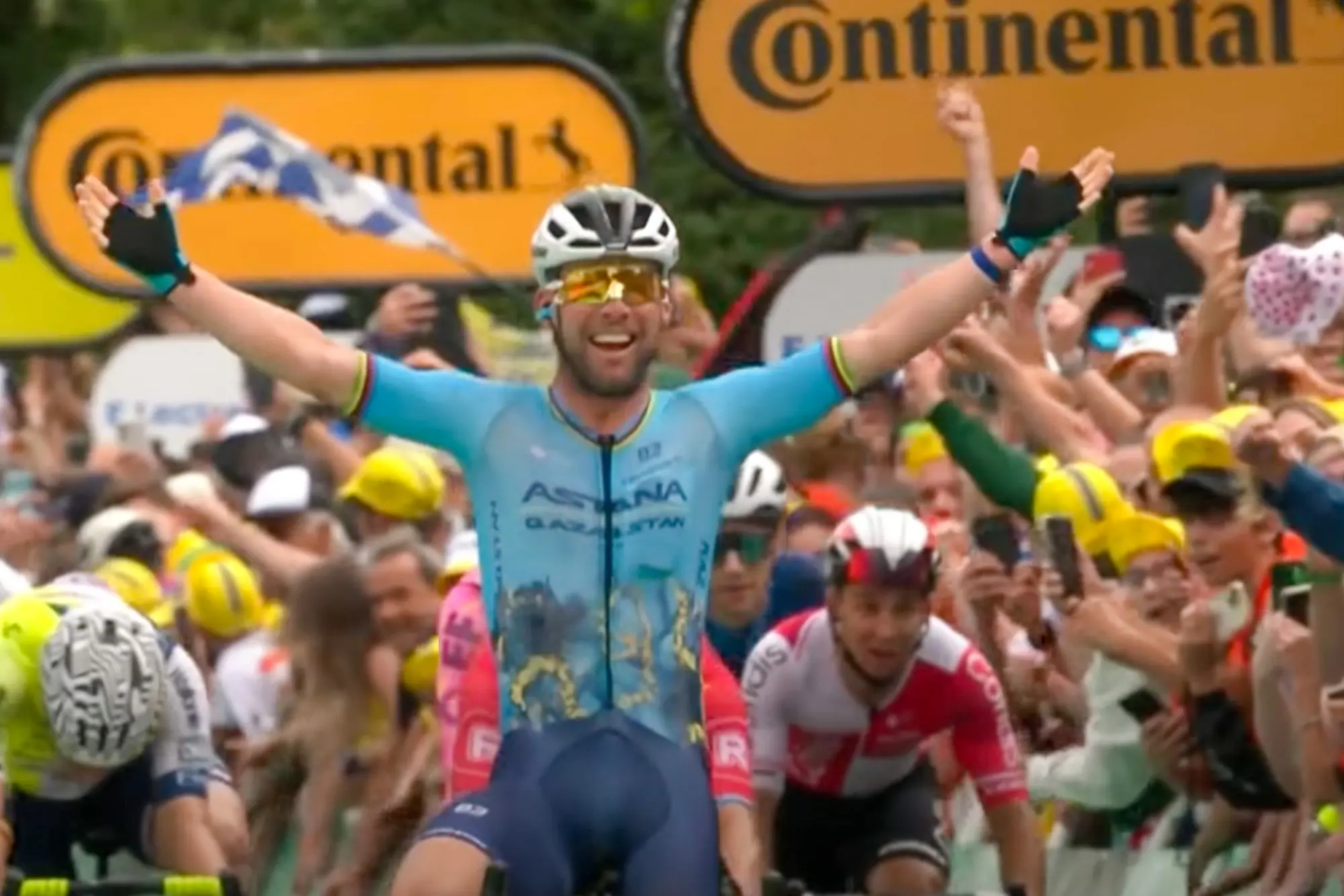 Mark Cavendish Breaks Tour de France All-Time Stage Win Record