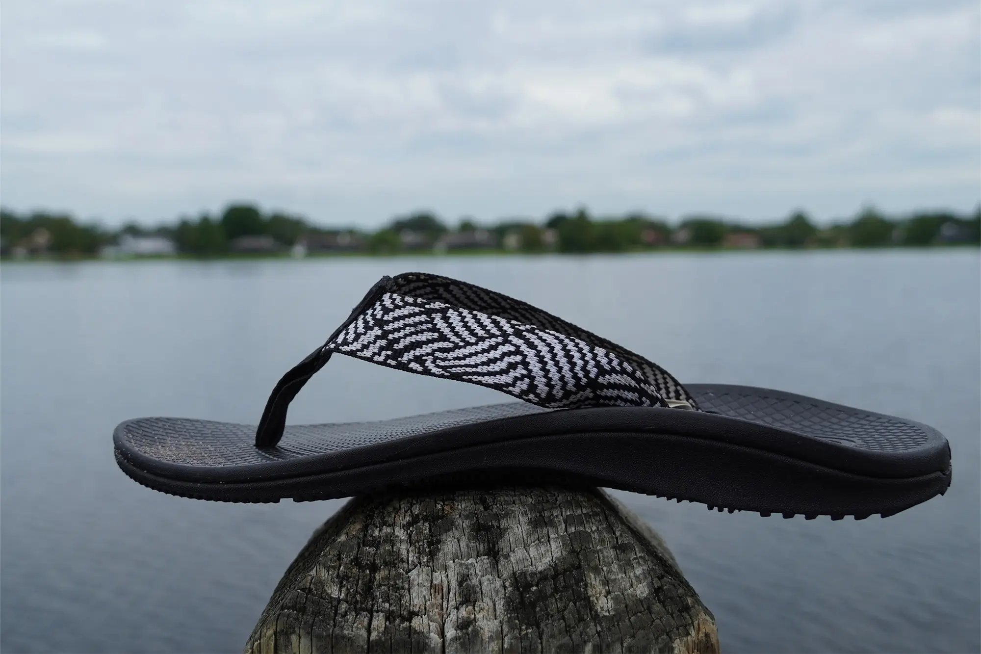 chaco flip flop profile from side