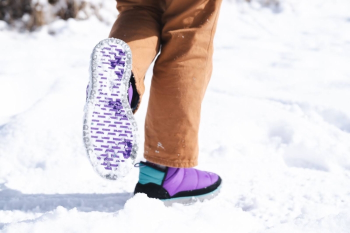 close up of rubber tread on l.l. bean womens mountain classic quilted booties