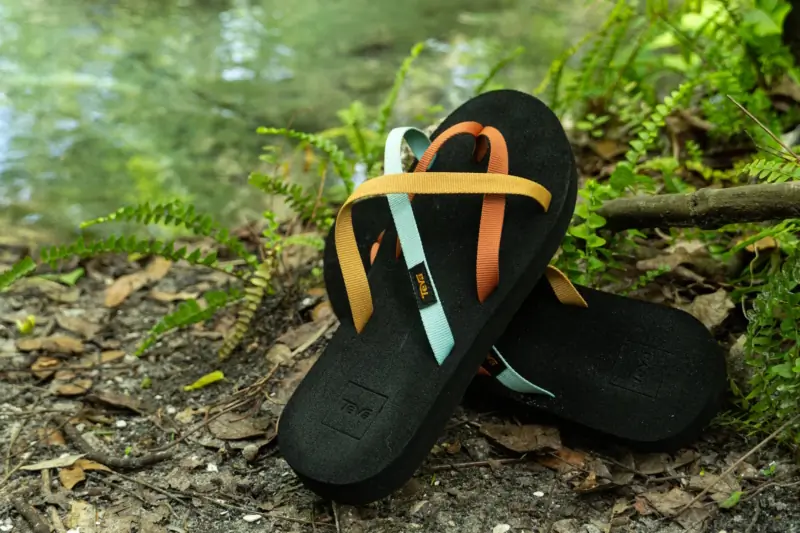 The Cutest Flip-Flops Don’t Always Have to Be the Most Expensive: Teva Olowahu Review