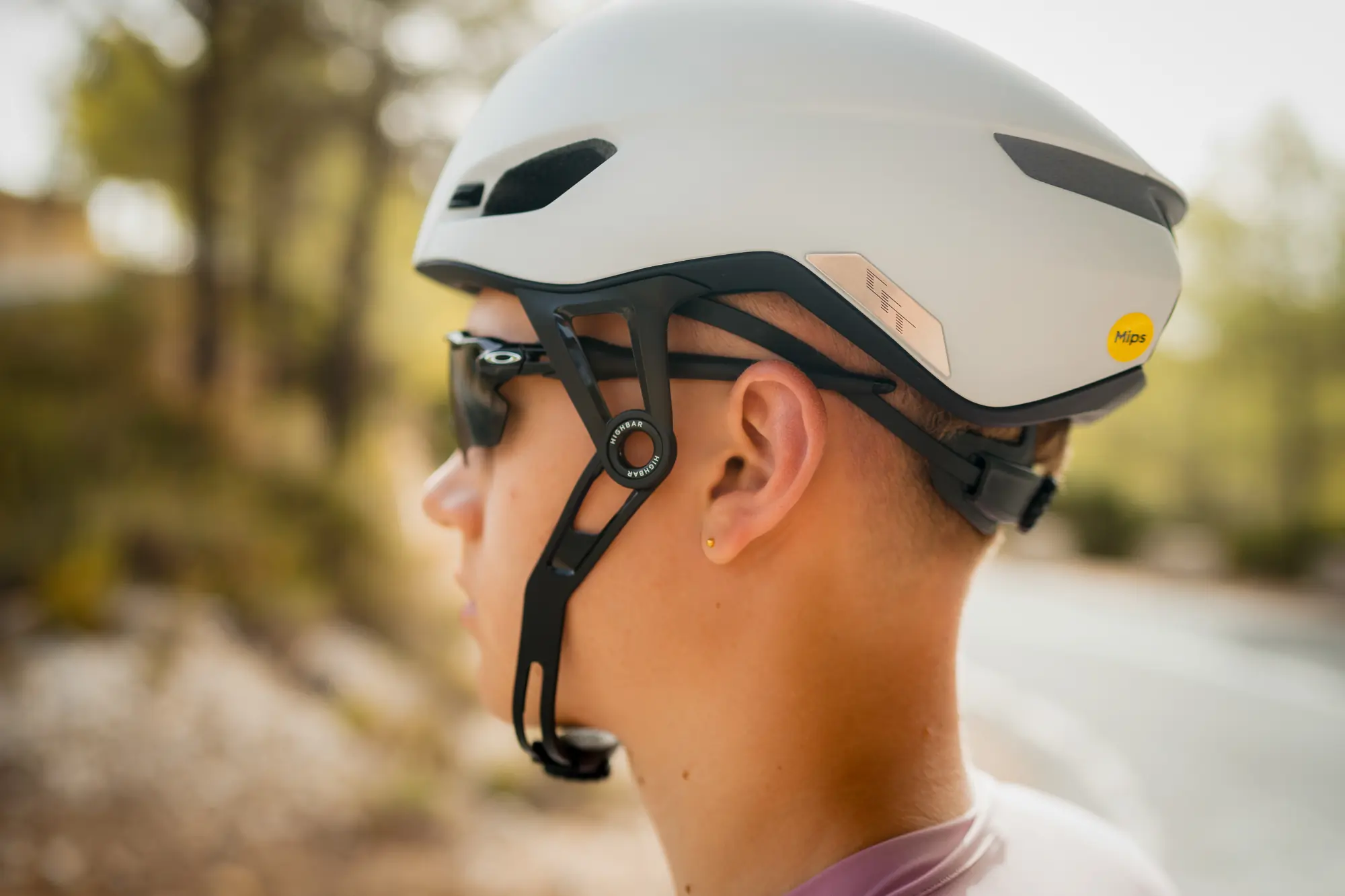 Canyon CFR helmet HighBar retention system