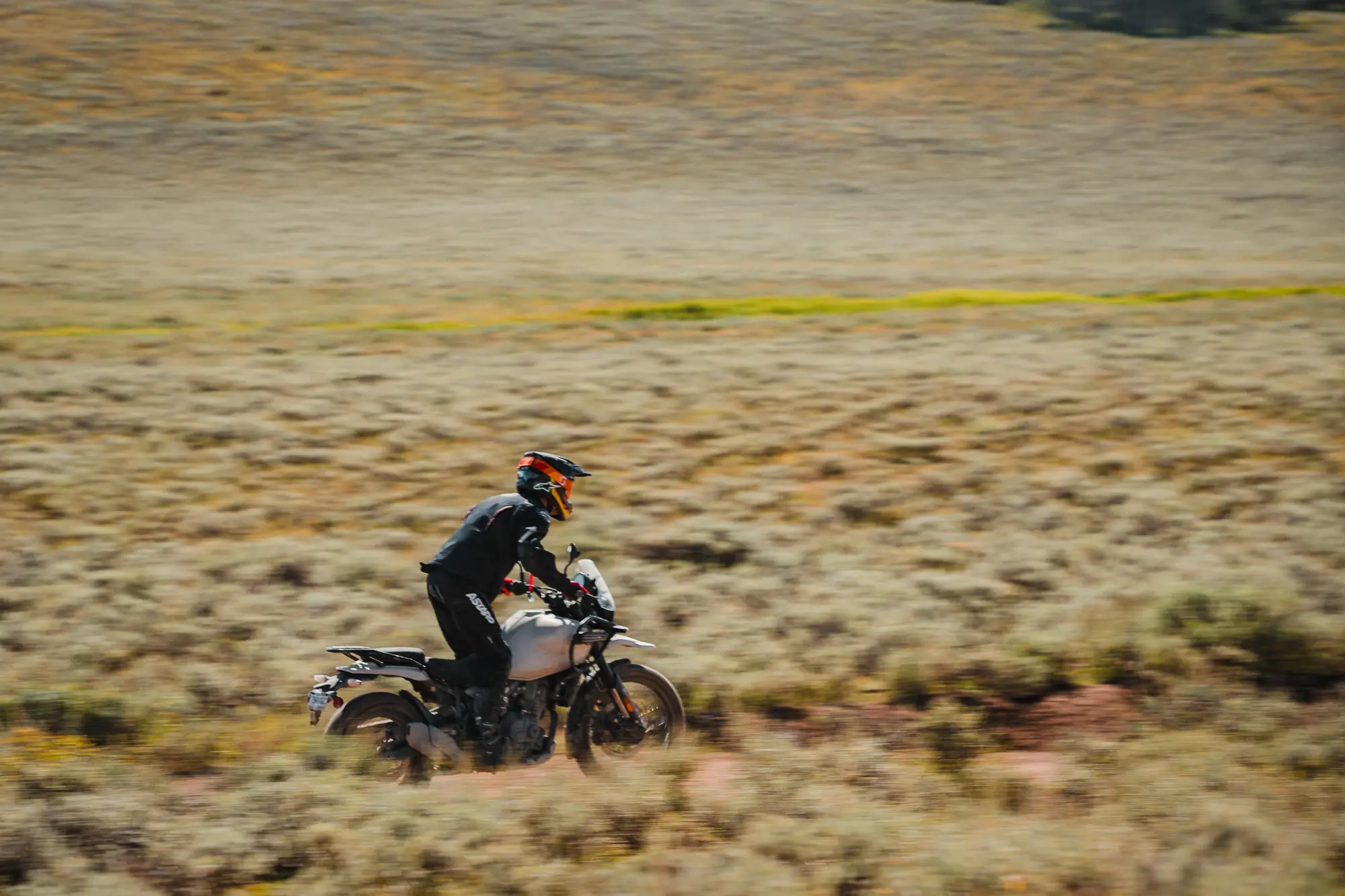 Seiji Ishii on the Royal Enfield Himalayan 450 in Utah