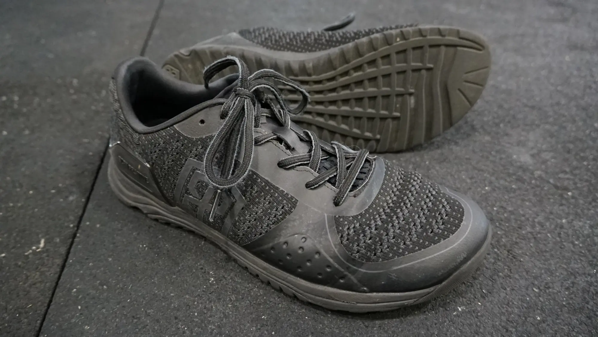 GJ CrossFit Shoes Born Primitive Savage 1