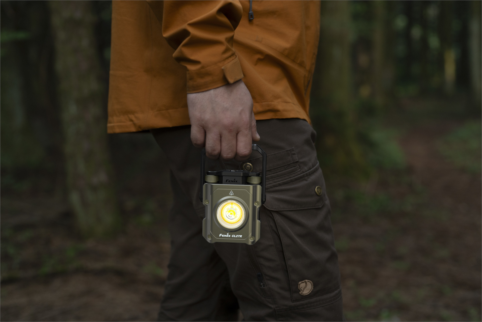 Fenix CL27R camp lantern