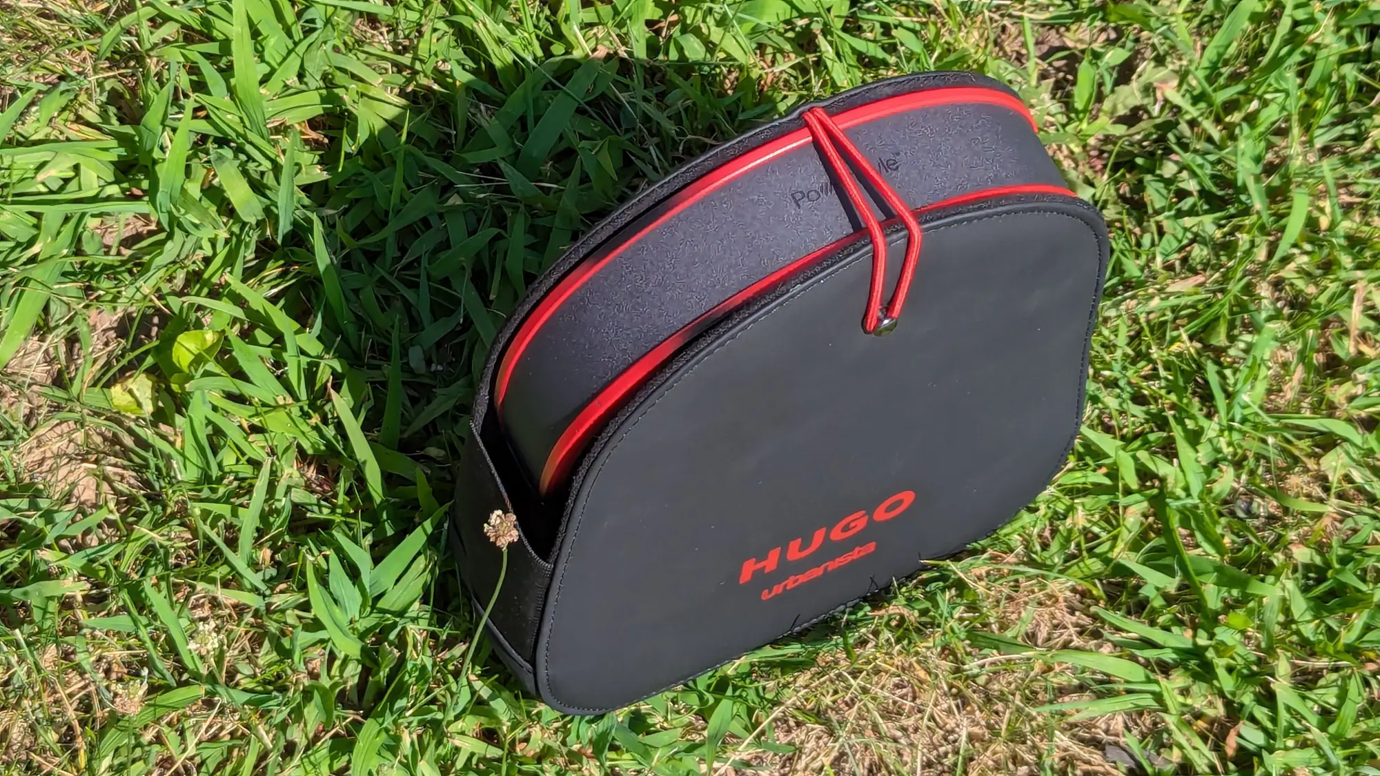 Gear Junkie - Best Headphones - Urbanista LA outside