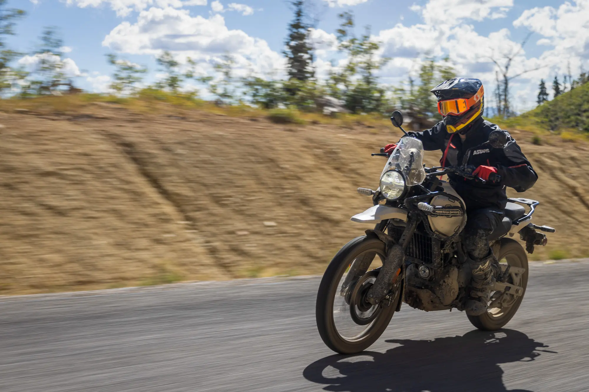 Seiji Ishii on the highway on the Royal Enfield Himalayan 450