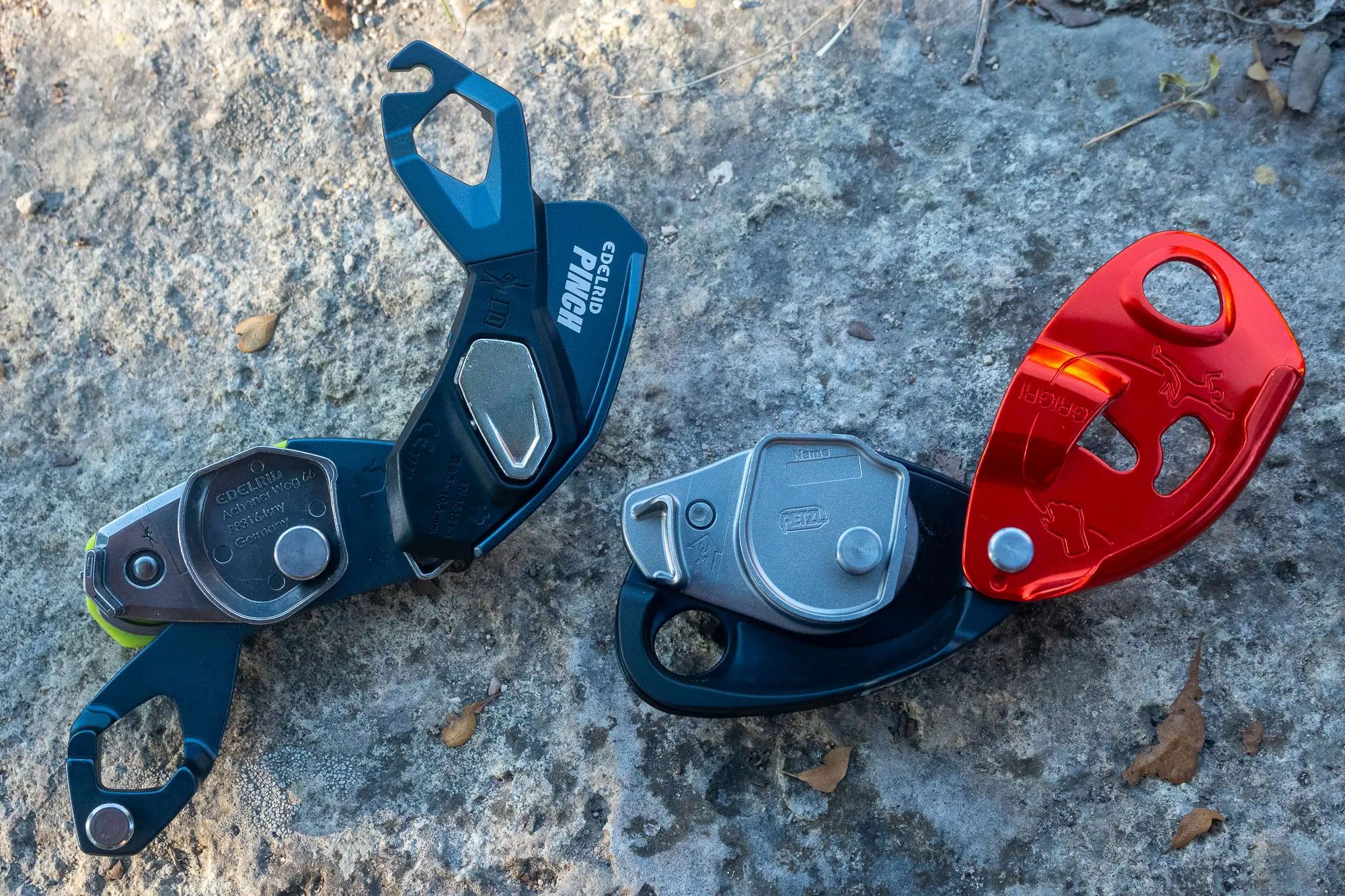 Open side plates on the Edelrid Pinch and Petzl GRIGRI