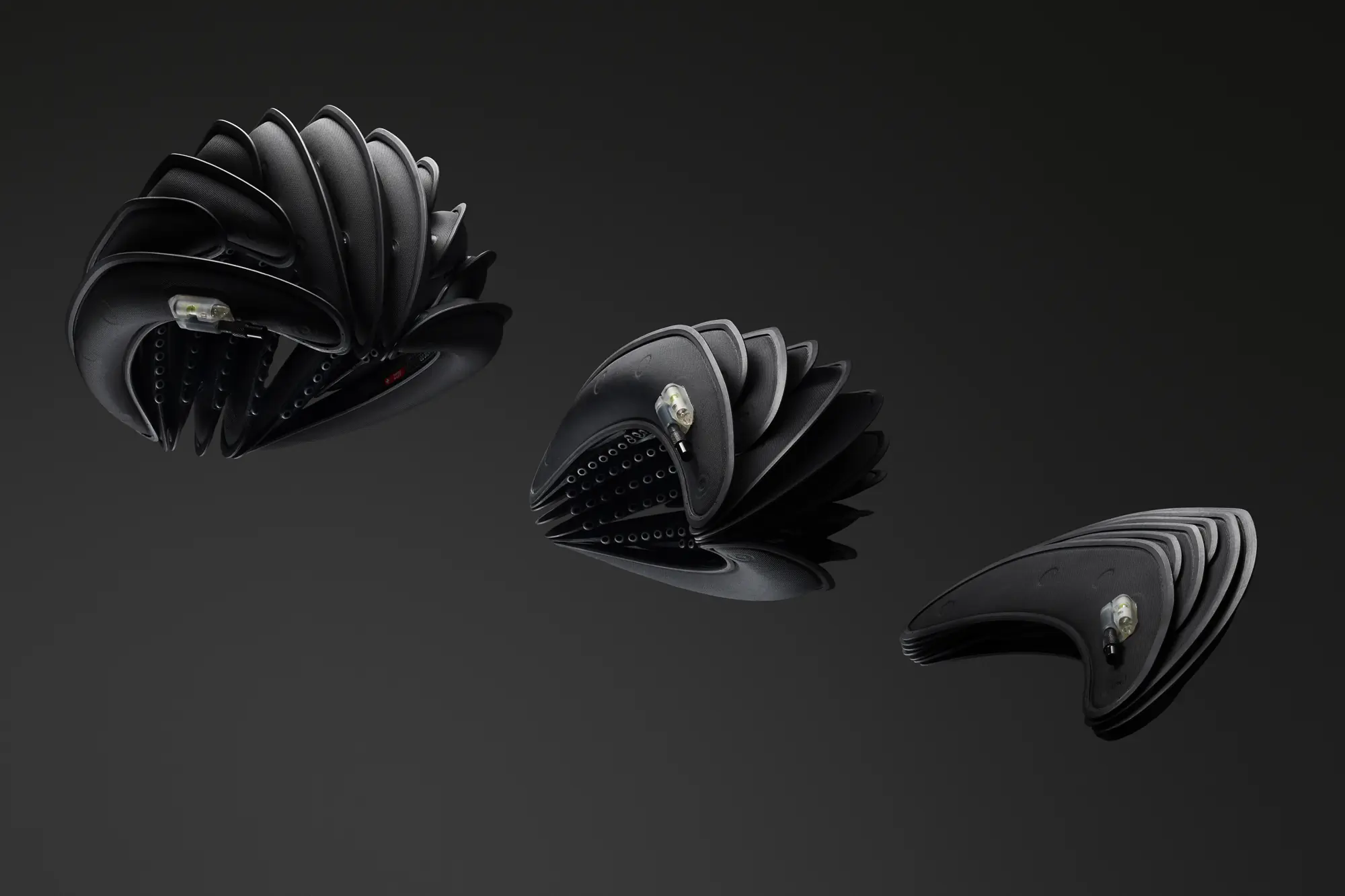 Ventete aH-1 bicycle helmet studio image showing inflated and deflated states